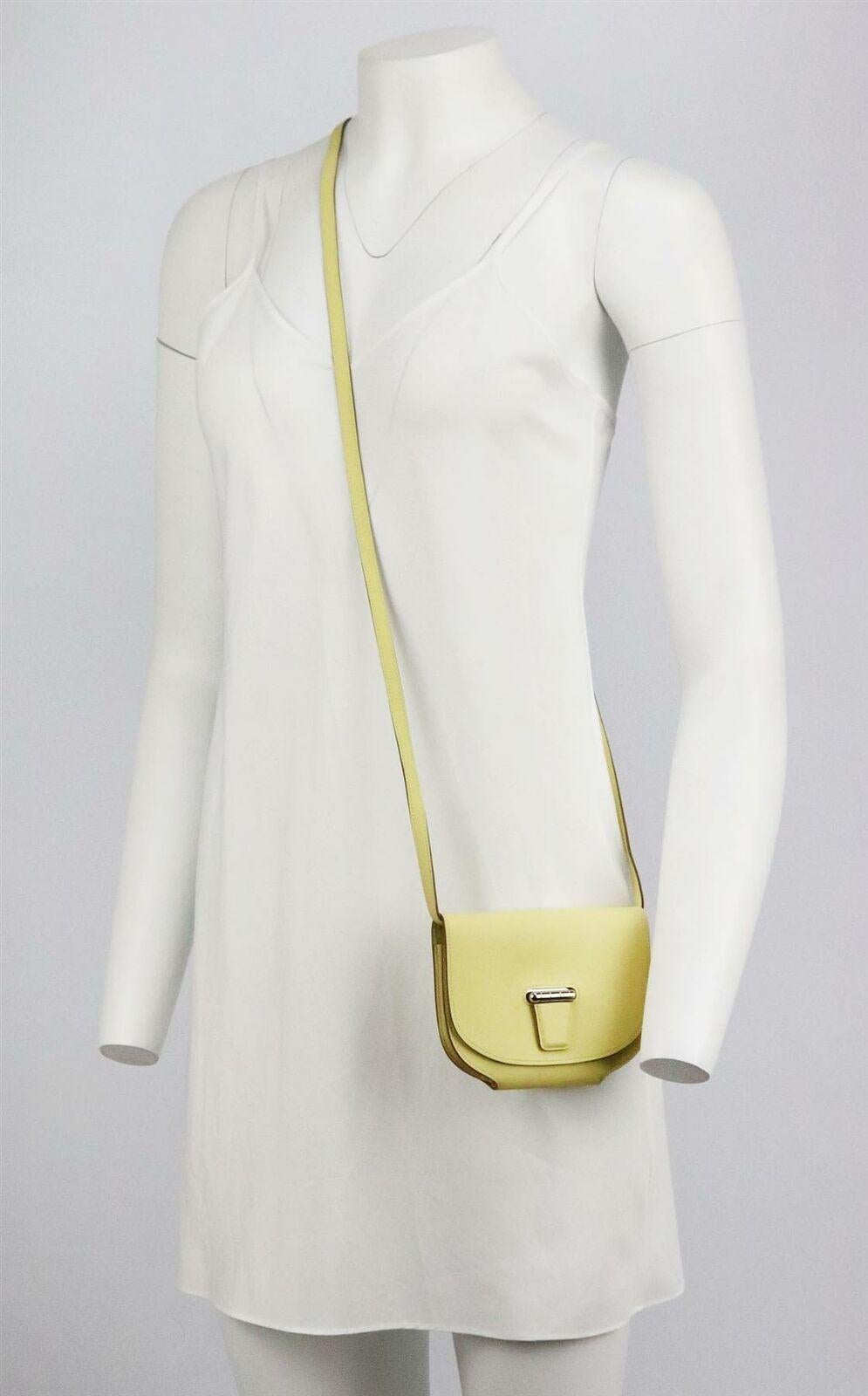 Sac à bandoulière en cuir de veau Hermès Mini Convoyeur Swift 6