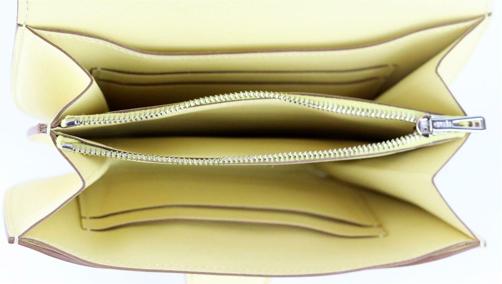 Sac à bandoulière en cuir de veau Hermès Mini Convoyeur Swift 1