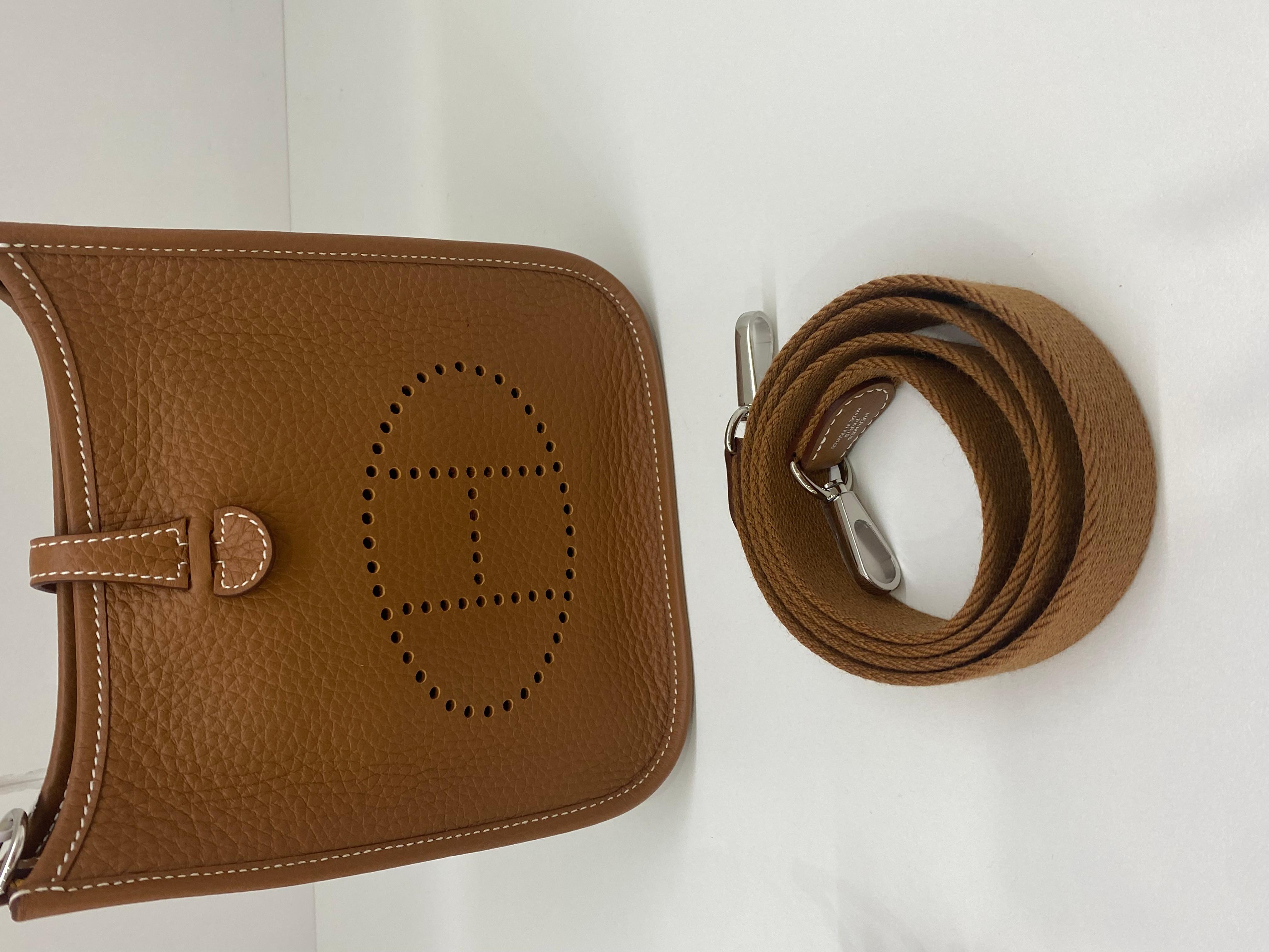Hermes Mini Evelyn Gold PHW In Excellent Condition For Sale In Double Bay, AU
