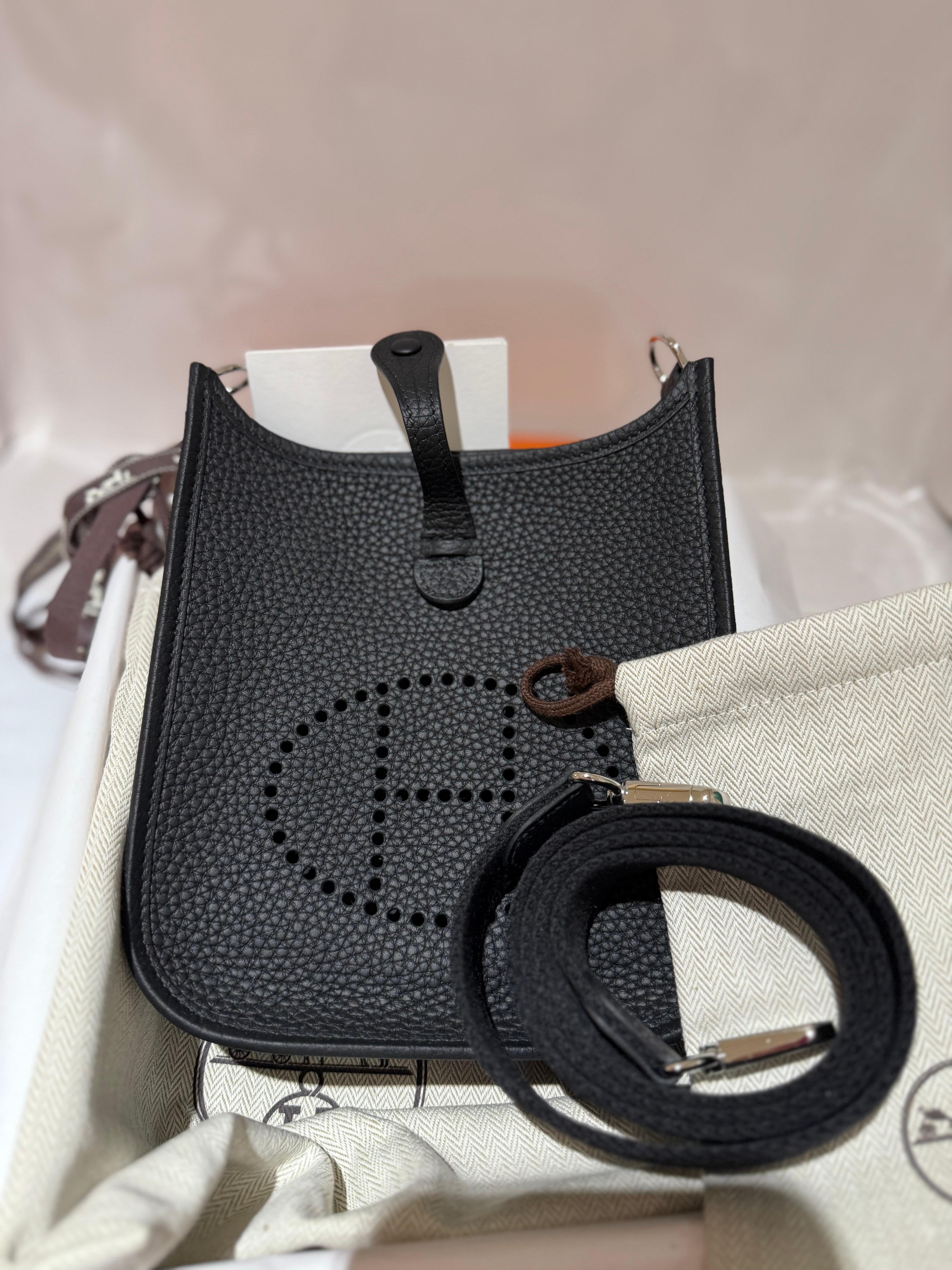 Hermes mini Evelyne 16 Negro en Nuevo estado para la venta en London, England