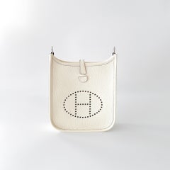 Hermès - Mini Evelyne 16 In Nata avec sangle en édition limitée, quincaillerie en palladium