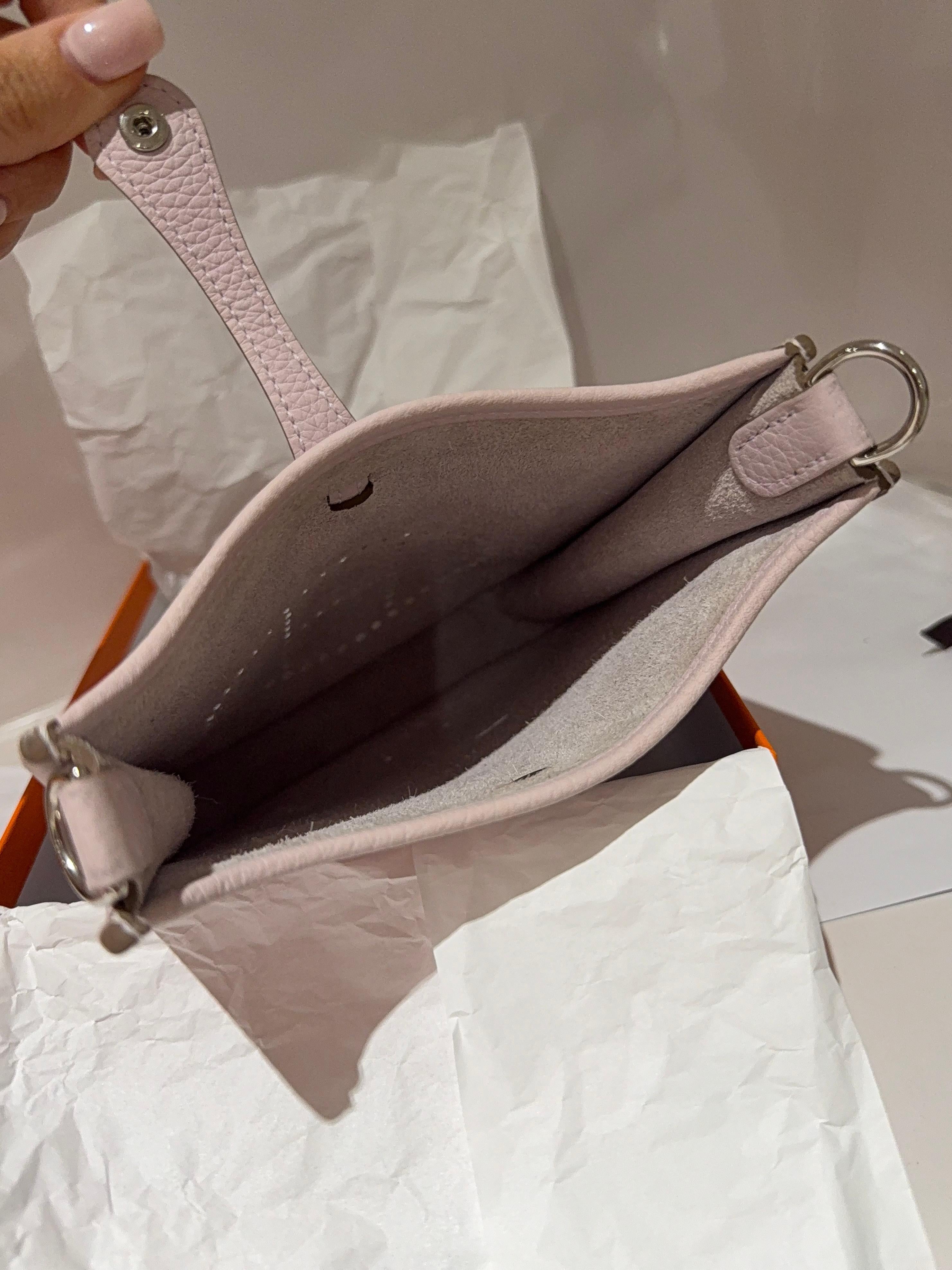 da uomo o donna Borsa Hermes Mini Evelyne 16 Mauve Pale in vendita