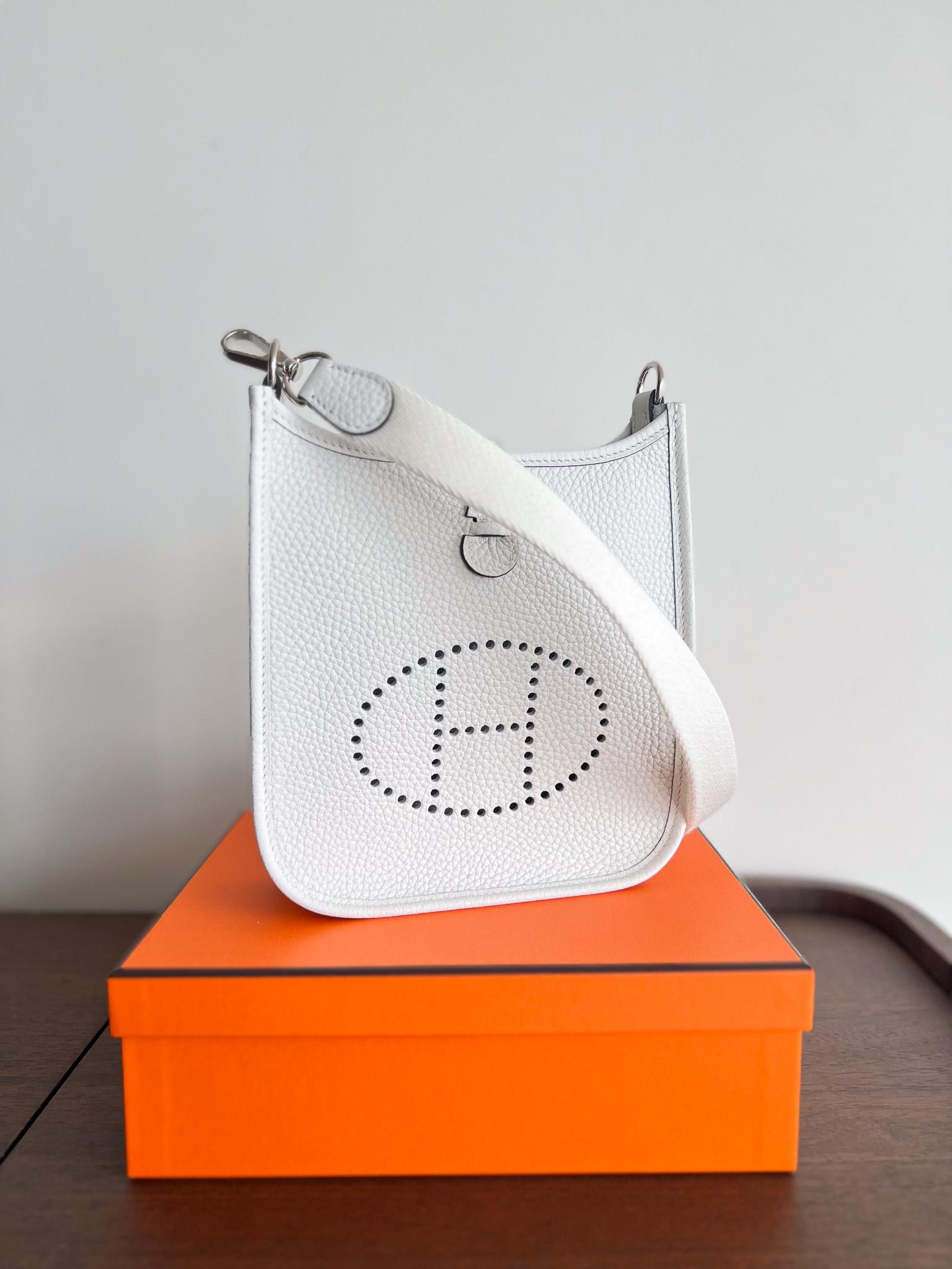 Hermes Mini Evelyne 16 New White With Palladium Hardware, B Stamp 2023 In New Condition In London, GB
