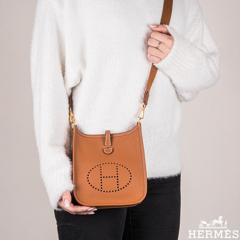 Hermès Mini Evelyne 16cm Gold Amazone Taurillon Clemence GHW For Sale