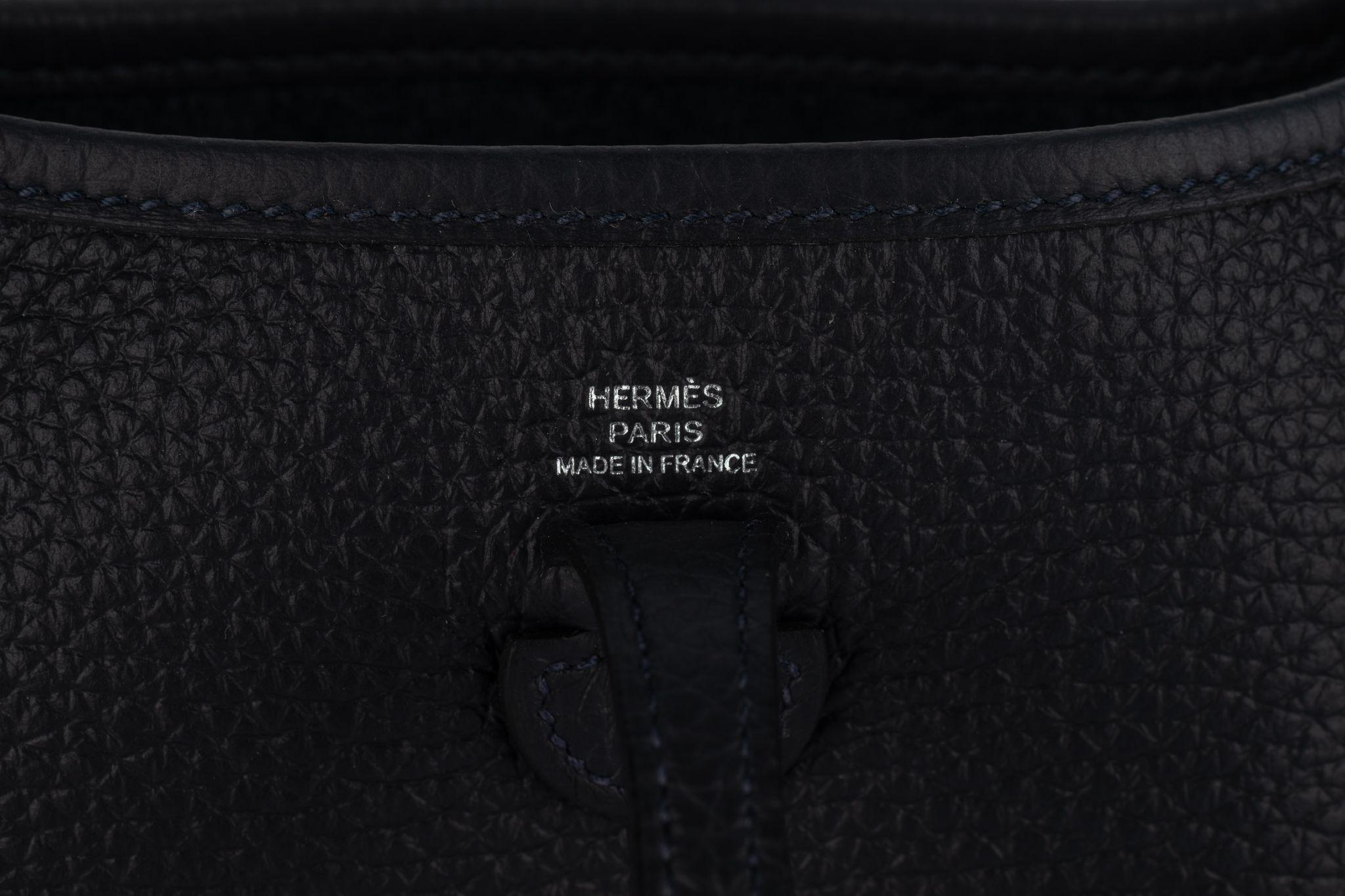 Hermès Mini Evelyne Bag Indigo Blue For Sale 4