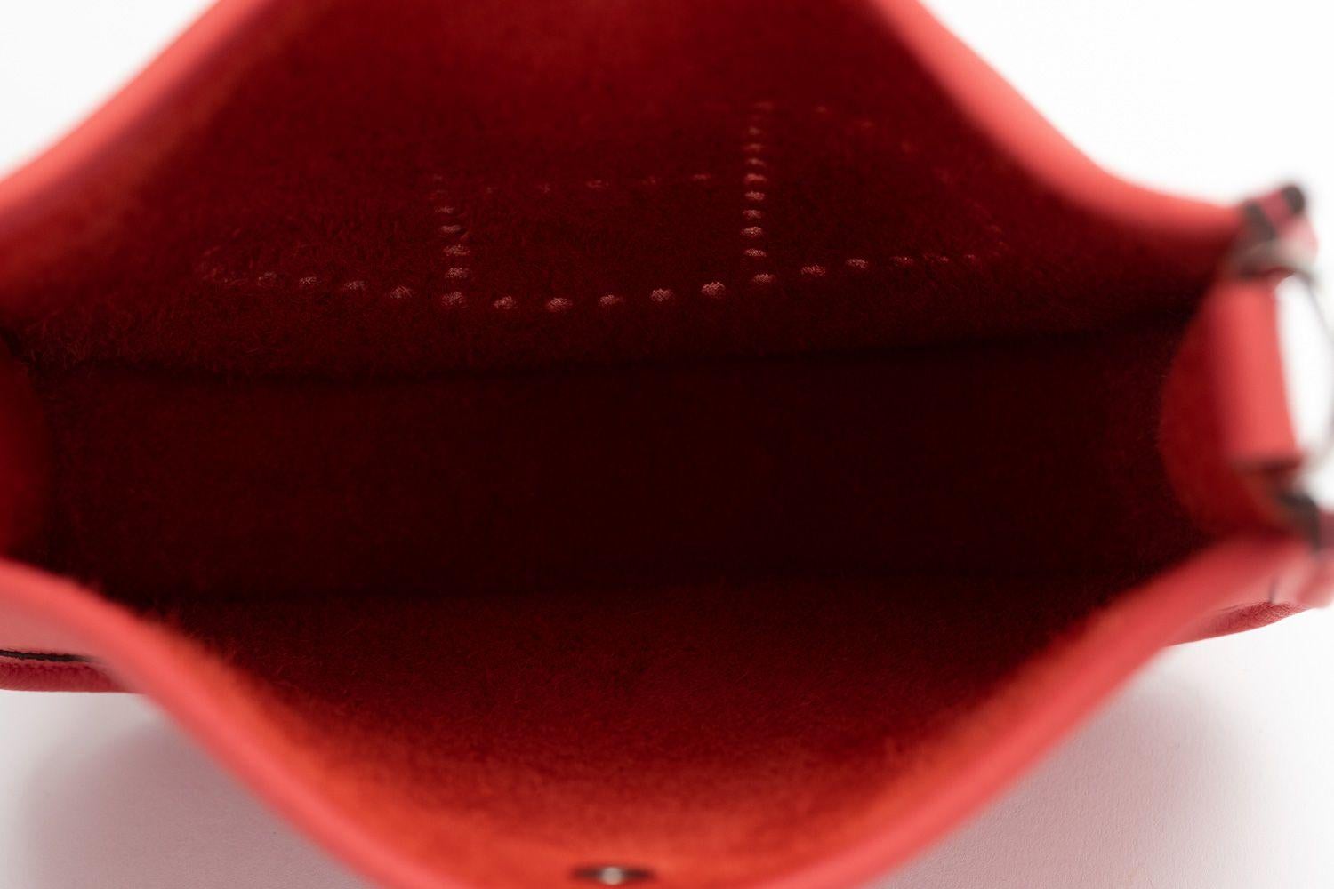 Hermès Mini Evelyne Crossbody Capucine BNIB In New Condition In West Hollywood, CA