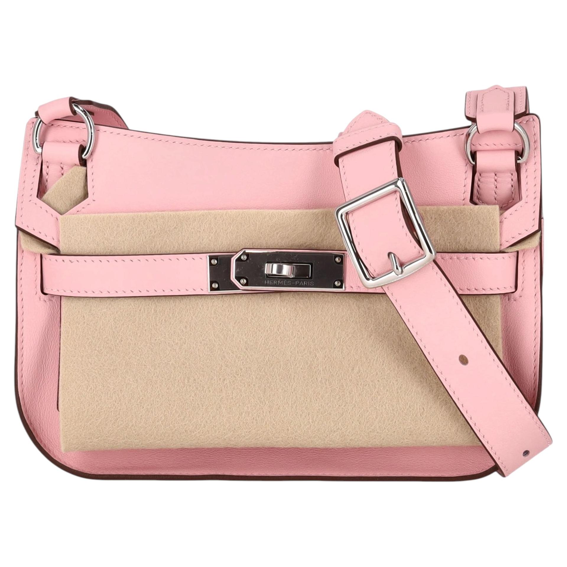 Do Hermès Birkin bags have serial numbers?