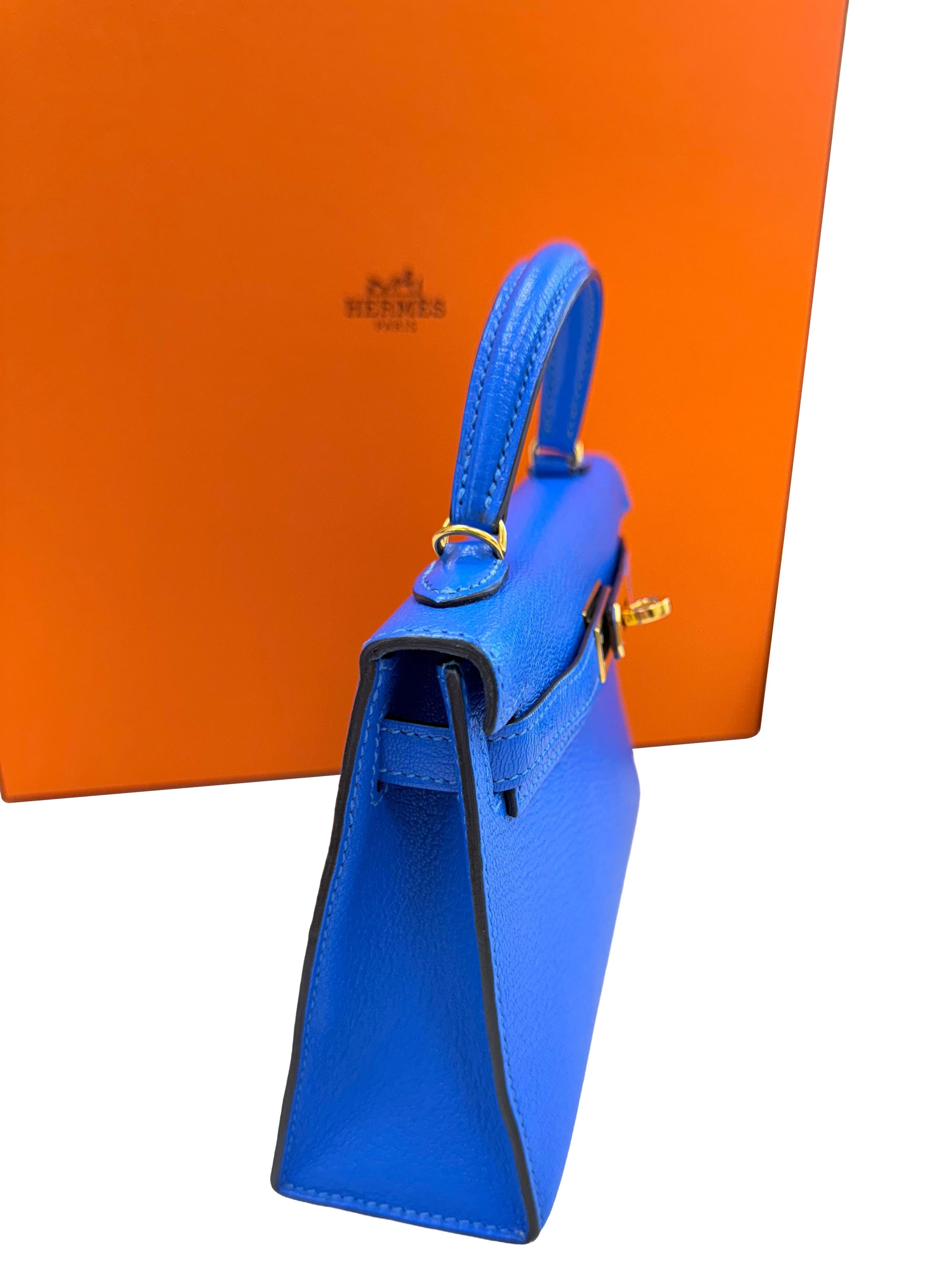 Hermes Mini Kelly 20 Blau Hydra Chèvre Leder Gold Hardware Handtasche im Angebot 10