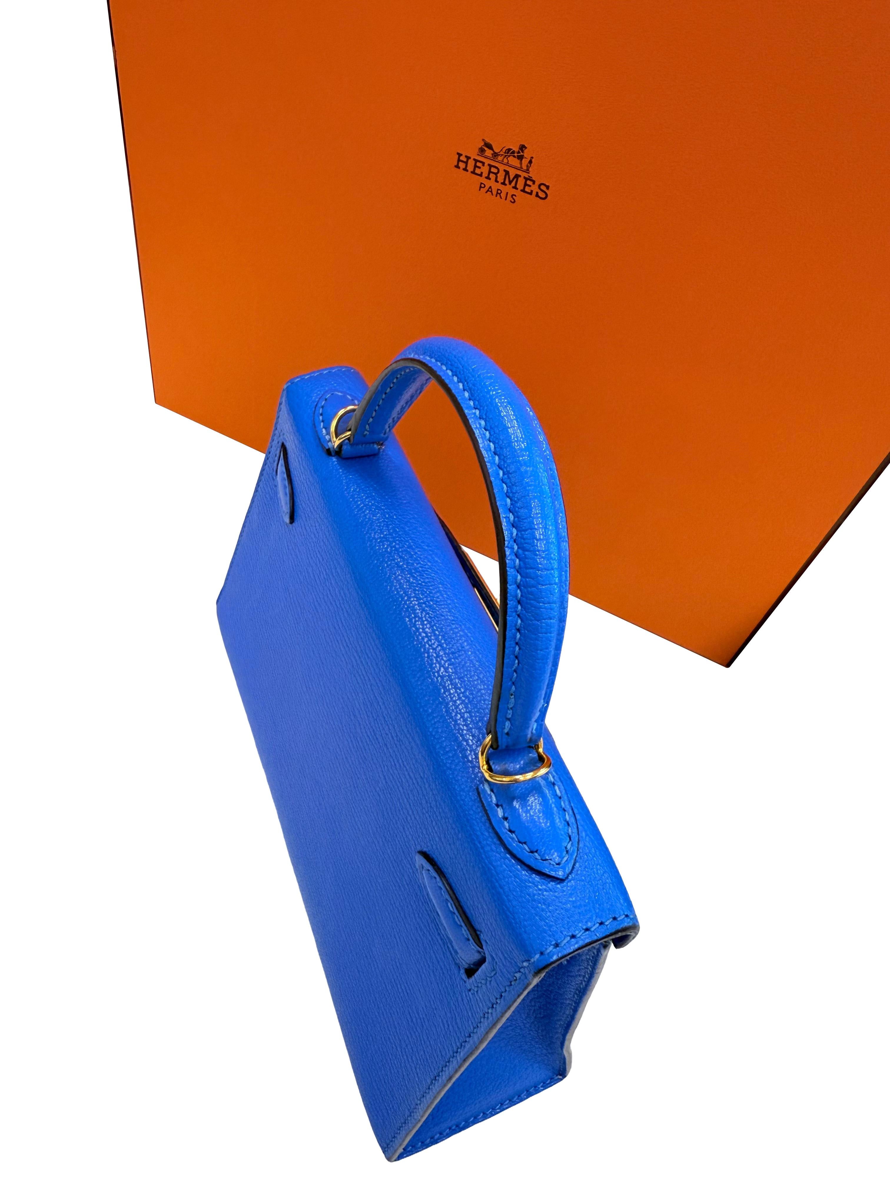 Hermes Mini Kelly 20 Blau Hydra Chèvre Leder Gold Hardware Handtasche im Angebot 12