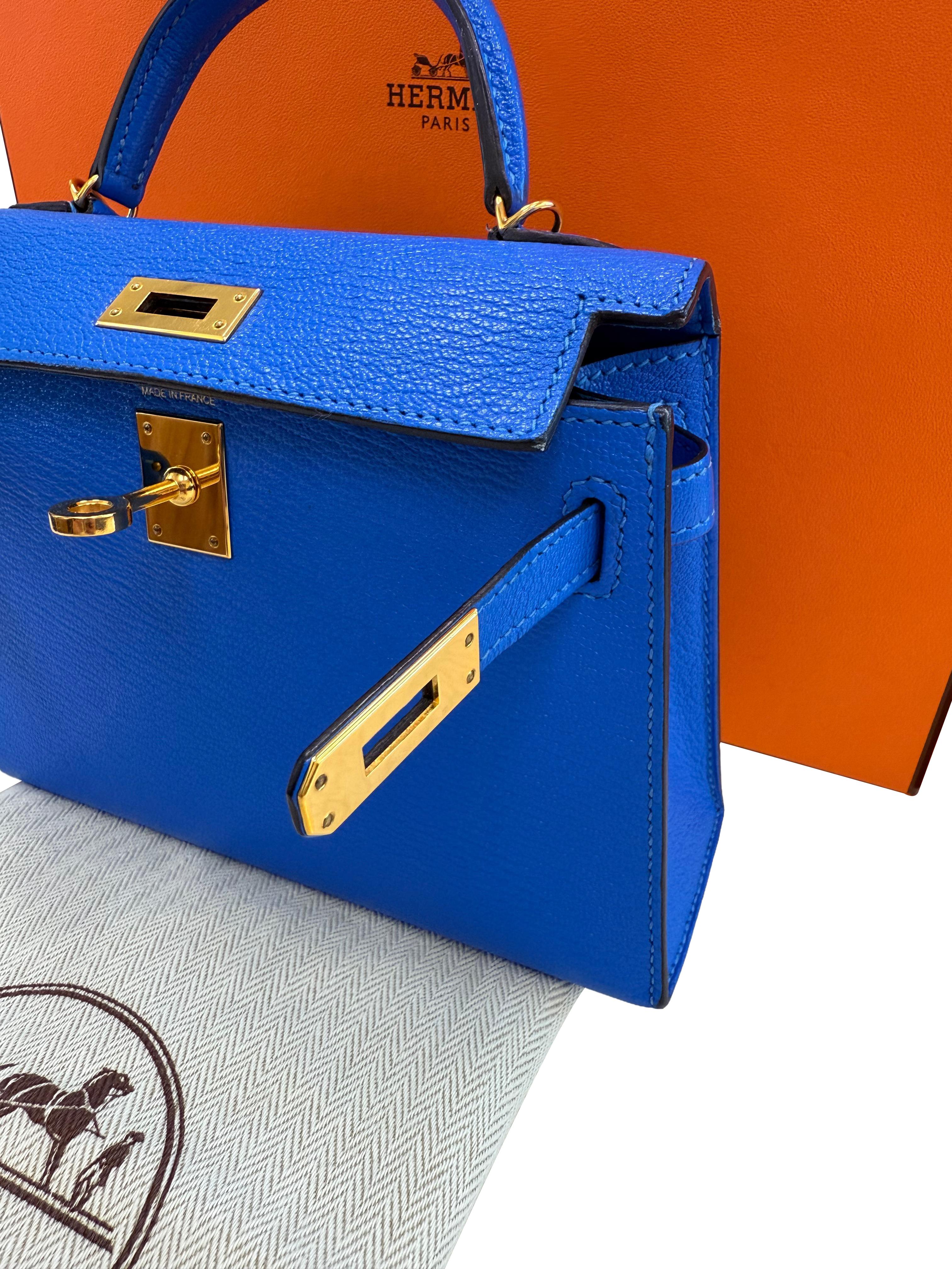Hermes Mini Kelly 20 Blau Hydra Chèvre Leder Gold Hardware Handtasche im Angebot 4
