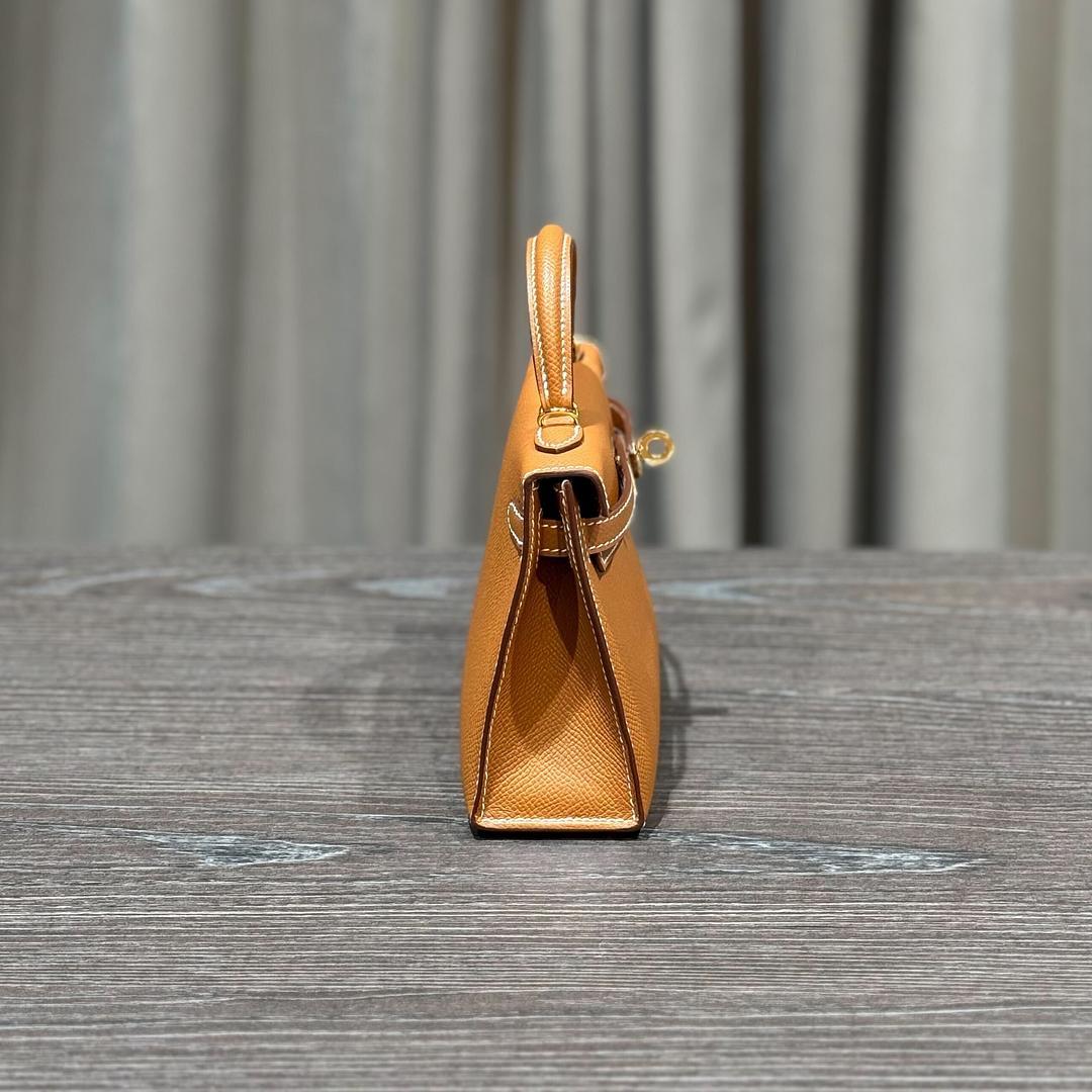 Brown Hermès Gold Mini Kelly 20 Epsom Gold Hardware For Sale