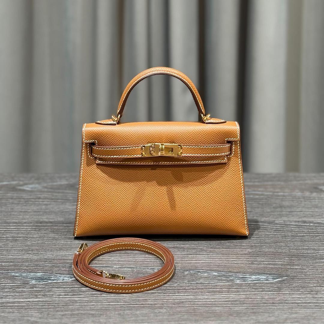 Hermès Gold Mini Kelly 20 Epsom Gold Hardware For Sale 1