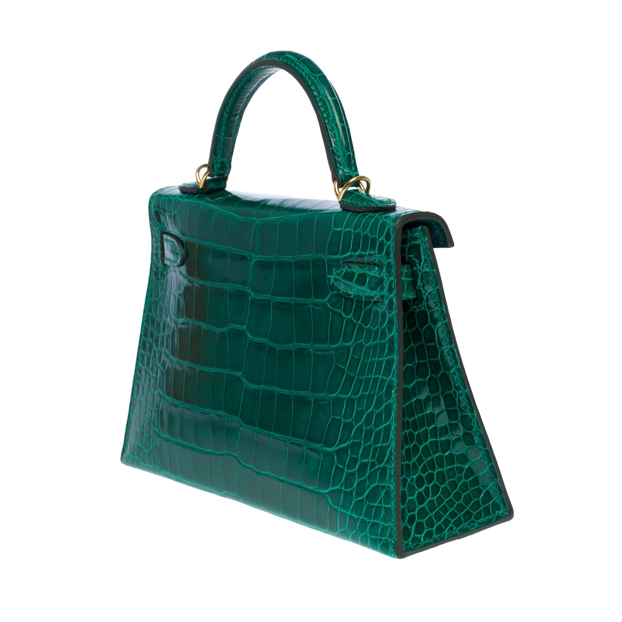 Hermès Mini Kelly 20 (Horseshoe) handbag strap in esmerald green alligator, GHW 1