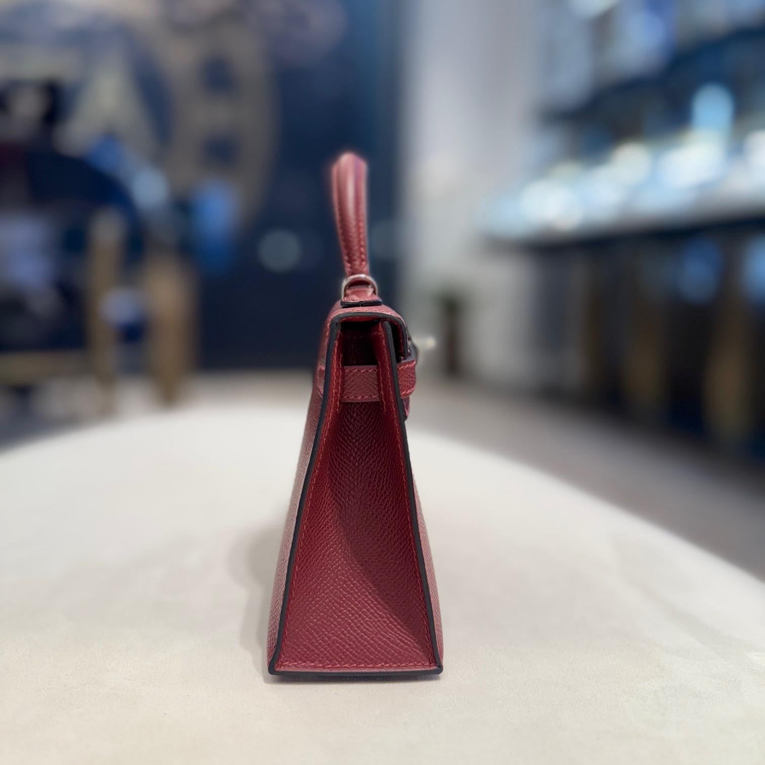 Hermès Rouge H Mini Kelly 20 Sellier Epsom Palladium Hardware Neuf - En vente à New York, NY