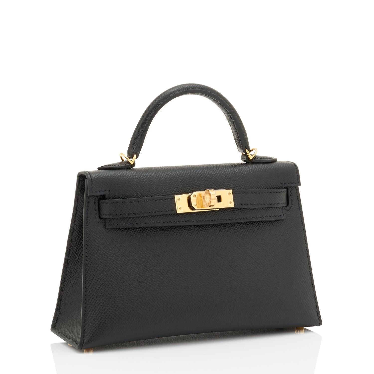 Hermes Mini Kelly 20cm Black VIP Epsom Gold Shoulder Bag, U Stamp, 2022 In New Condition In New York, NY