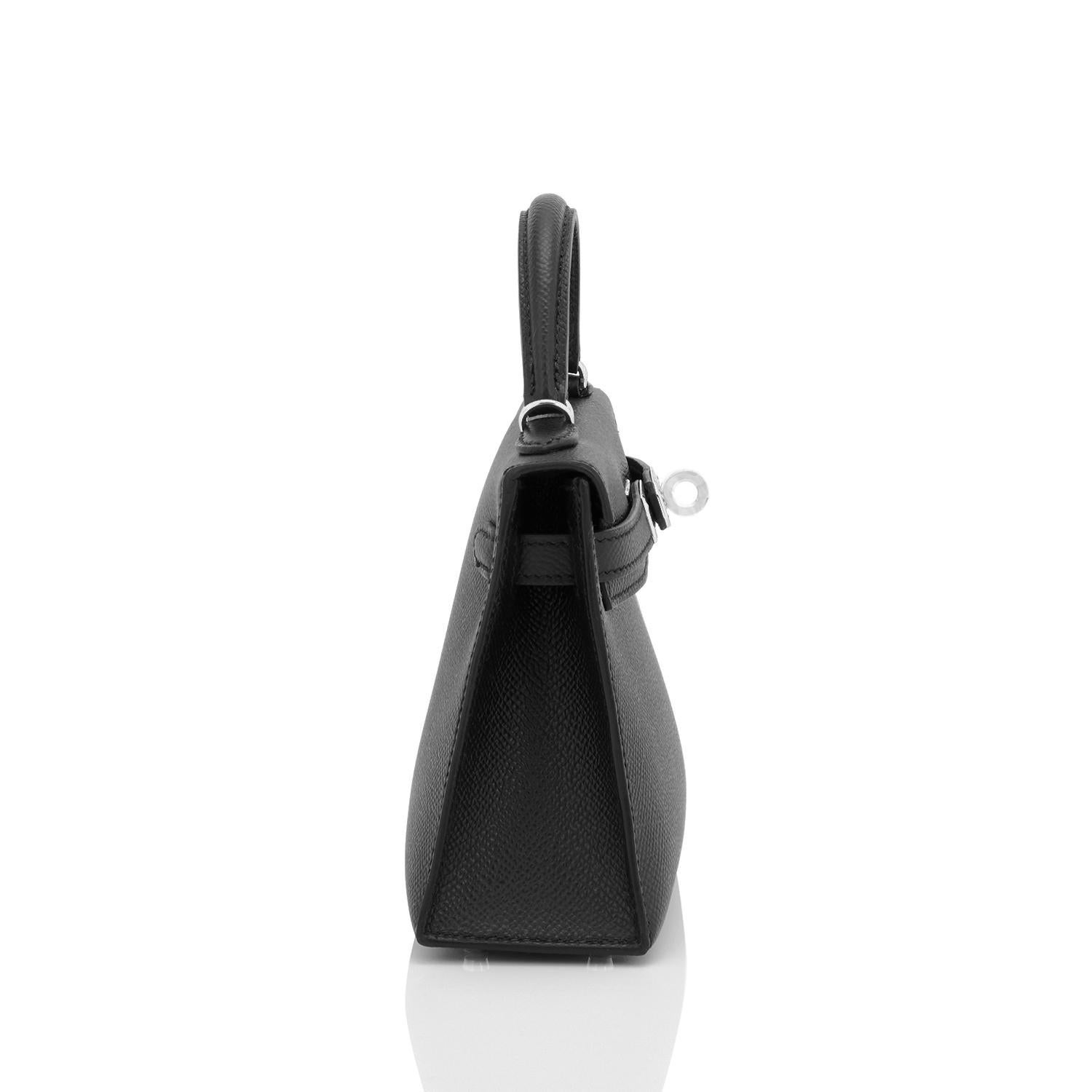 Hermes Mini Kelly 20cm Black VIP Epsom Palladium Shoulder Bag, Z Stamp, 2021  In New Condition In New York, NY