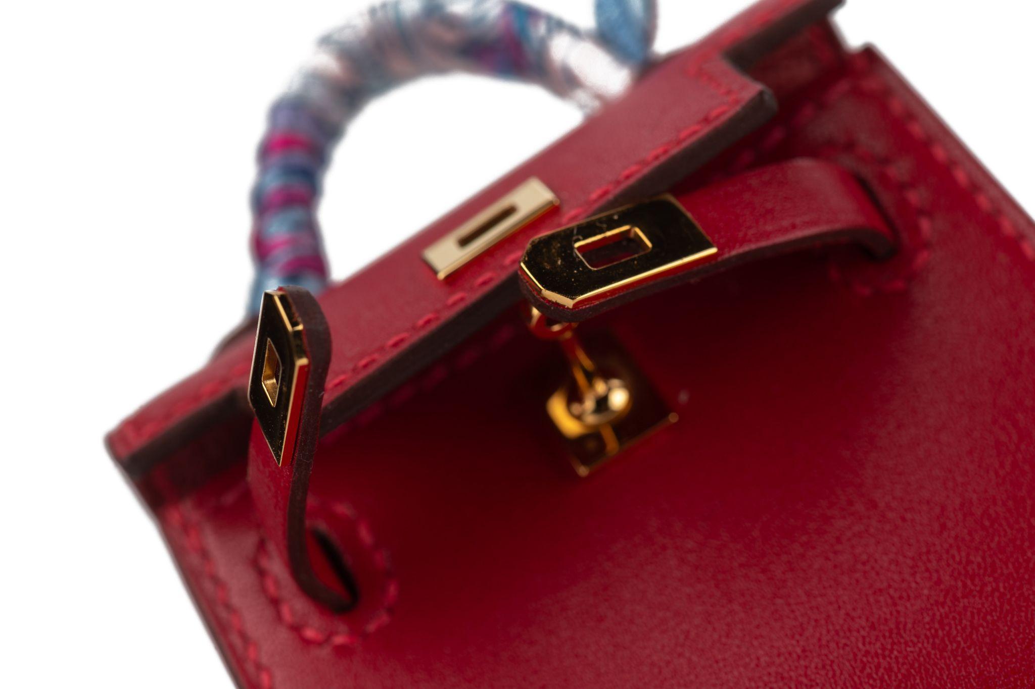 Hermès Mini Kelly Bag Charm Silk Strap For Sale 2