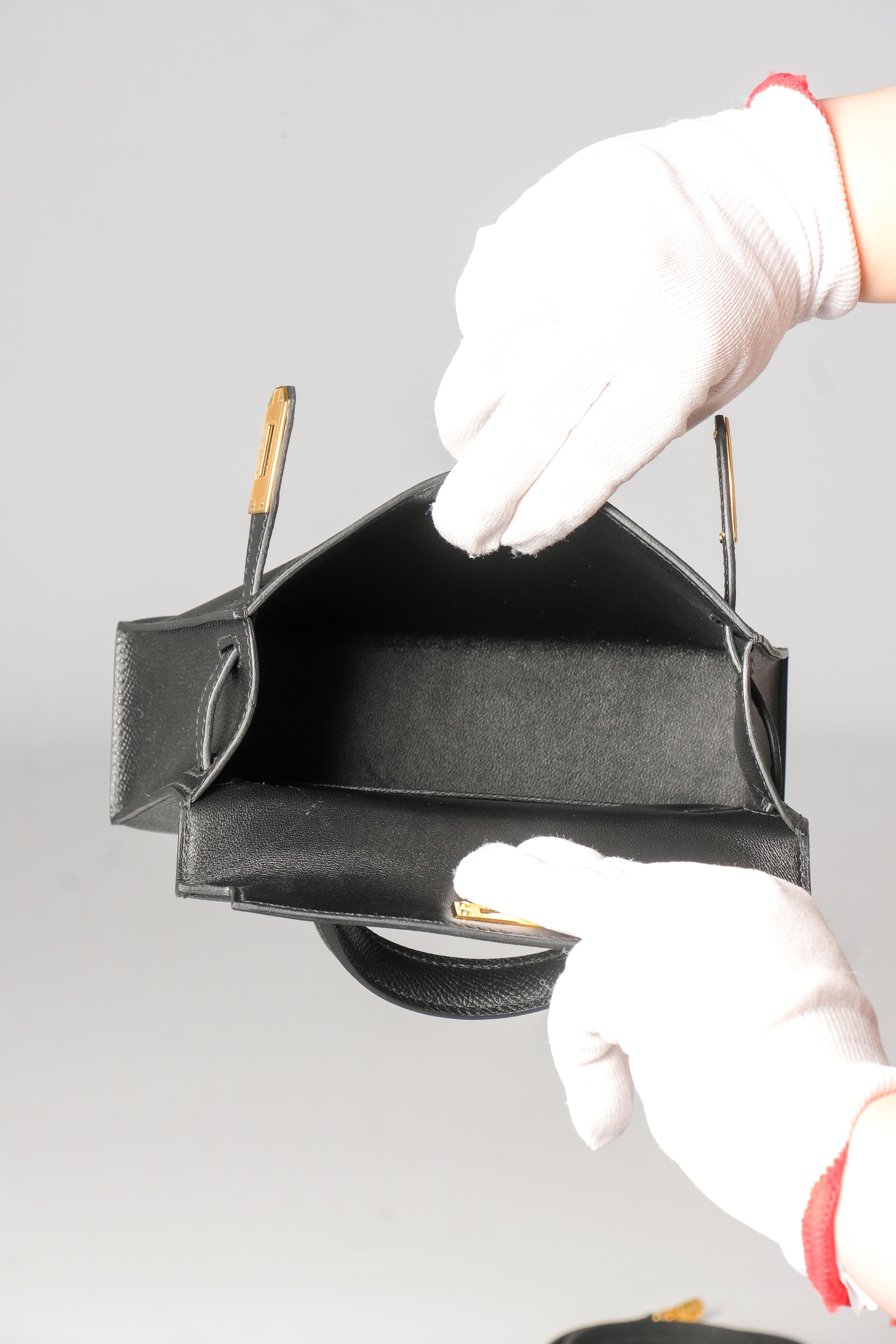 Hermes Mini Kelly Bag Noir Epsom with Gold Hardware 7