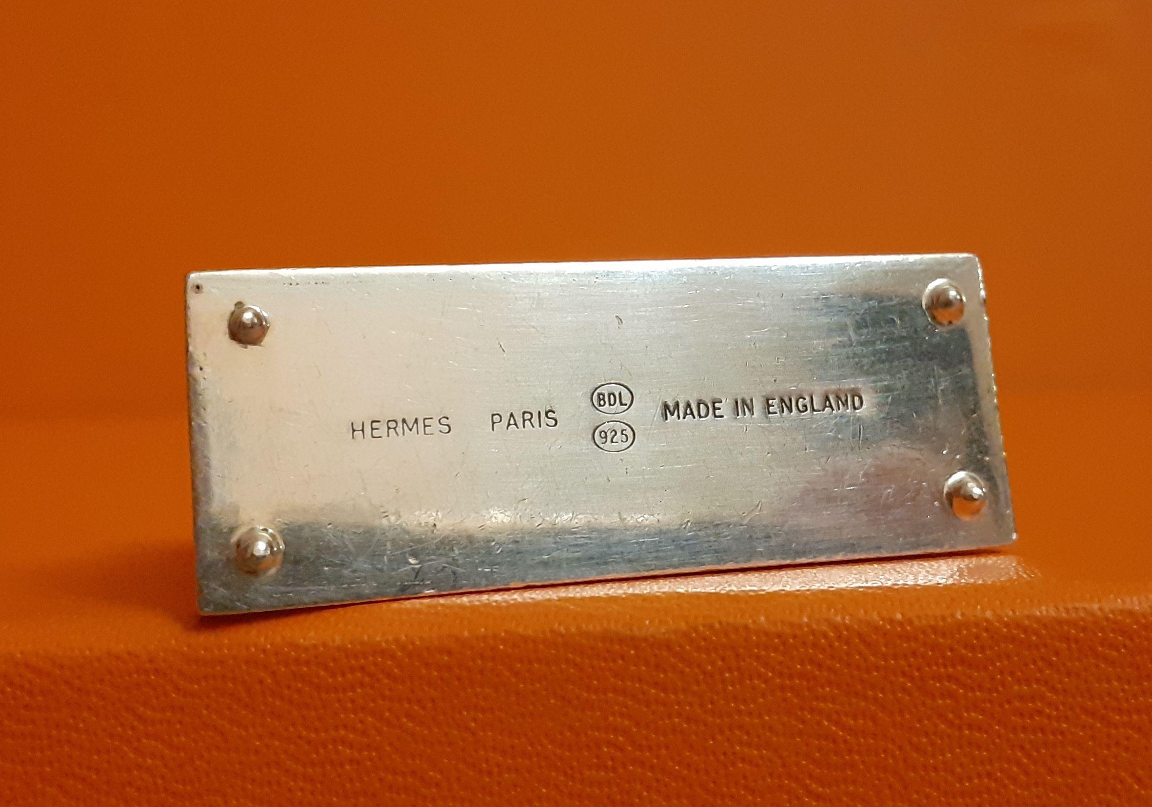 Hermès Mini Kelly Bag Pill Box and its Safety Pin in Sterling Silver RARE For Sale 5