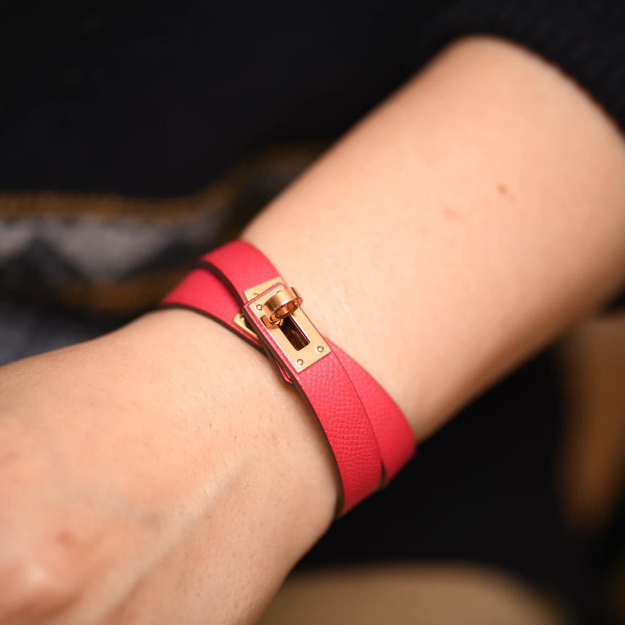 Hermès Mini Kelly Double Tour Rose Extrême Leather Bracelet T2 In Excellent Condition For Sale In Banbury, GB