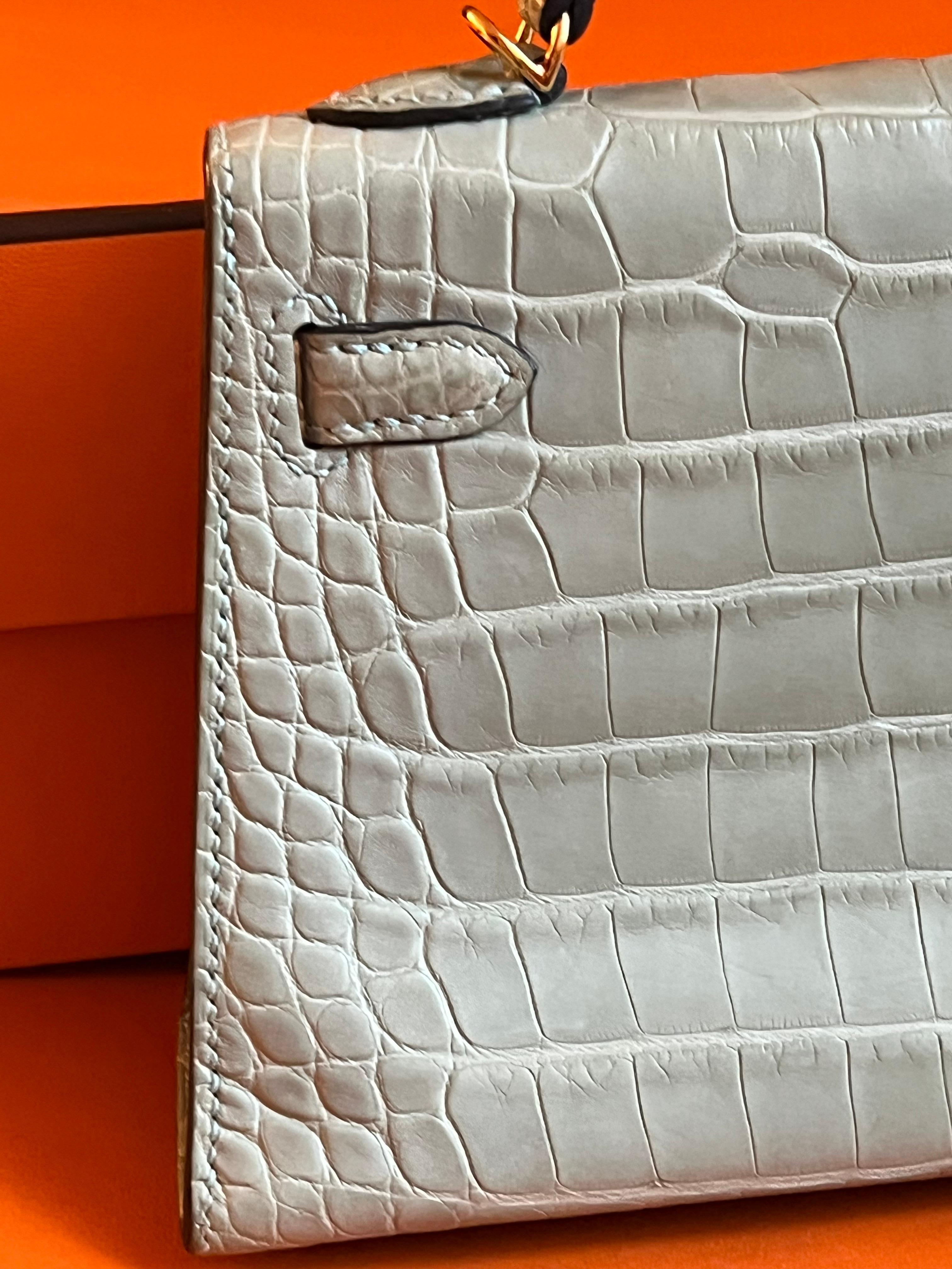 Hermes Mini Kelly II 20 Vert d'eau Borsa in alligatore opaco GHW in vendita 8