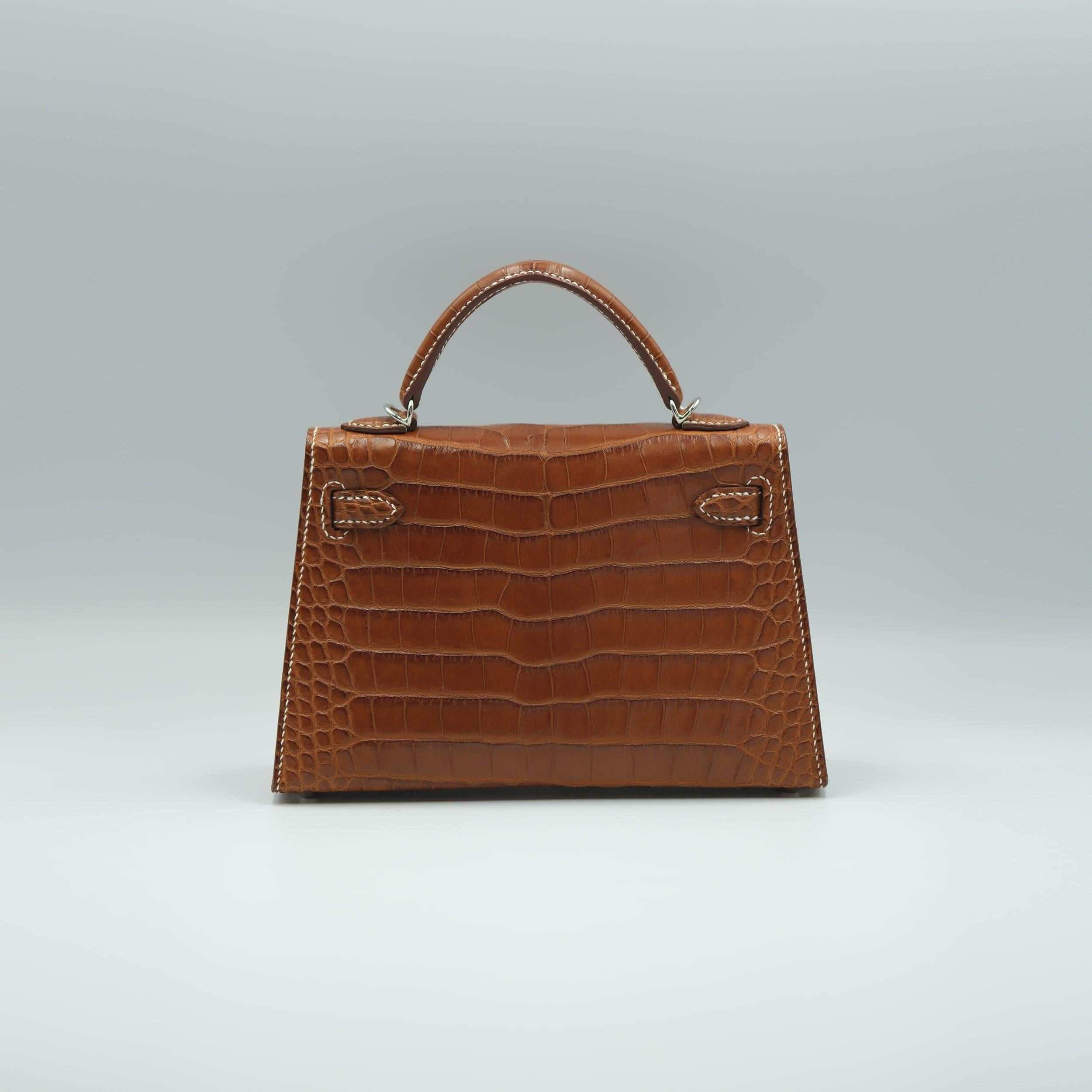 Hermes Mini Kelly II Fauve SELLIER MINI BARENIA MISS I ALLIGATOR Excellent état - En vente à North Miami Beach, FL