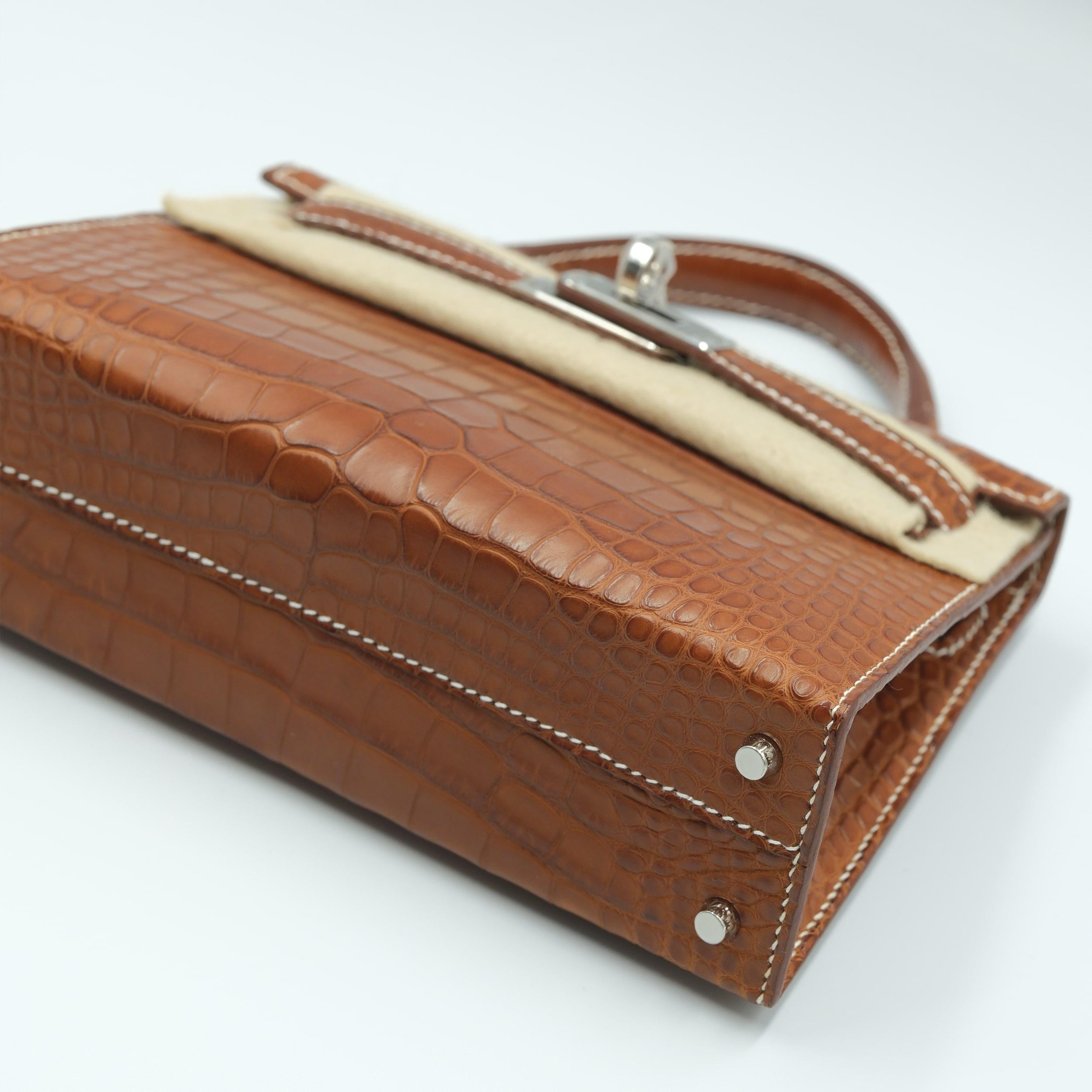 Hermes Mini Kelly II Fauve SELLIER MINI BARENIA MISS I ALLIGATOR en vente 1