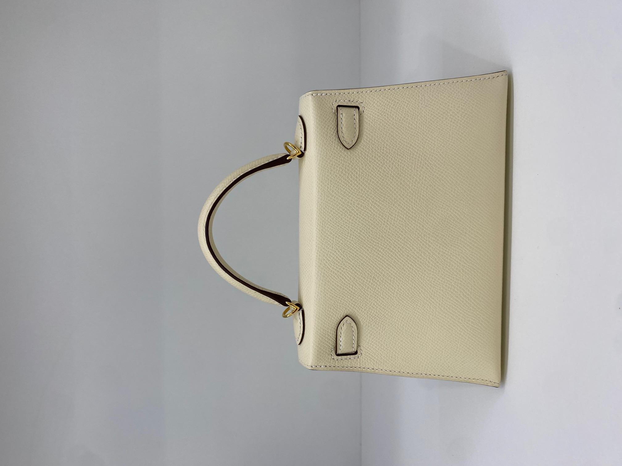 Hermes Mini Kelly Nata GHW Z Stamp In Excellent Condition In Double Bay, AU
