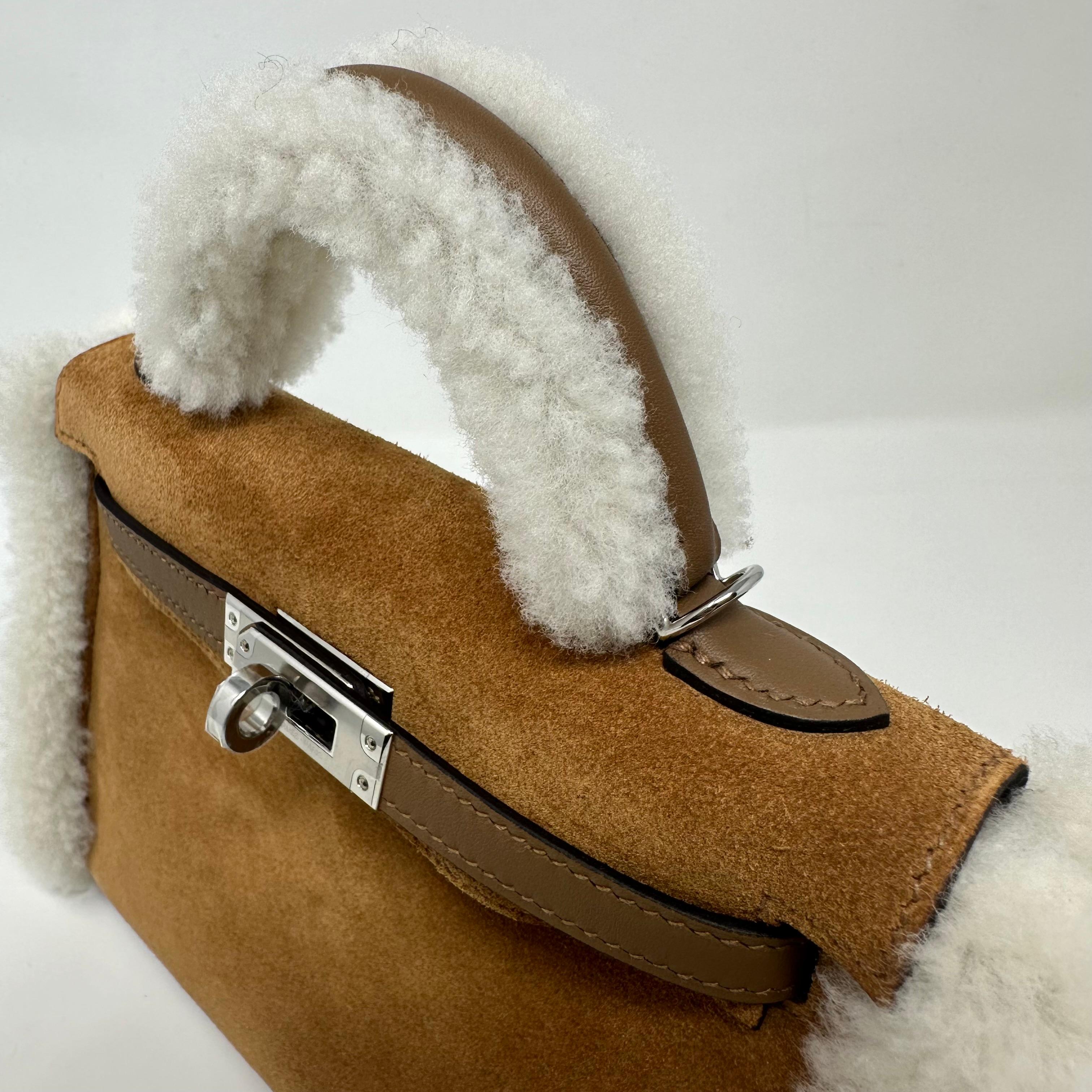 HERMES Mini Kelly Plush Chamois Grizzly Suede & Merino Shearling PHW Bag For Sale 4
