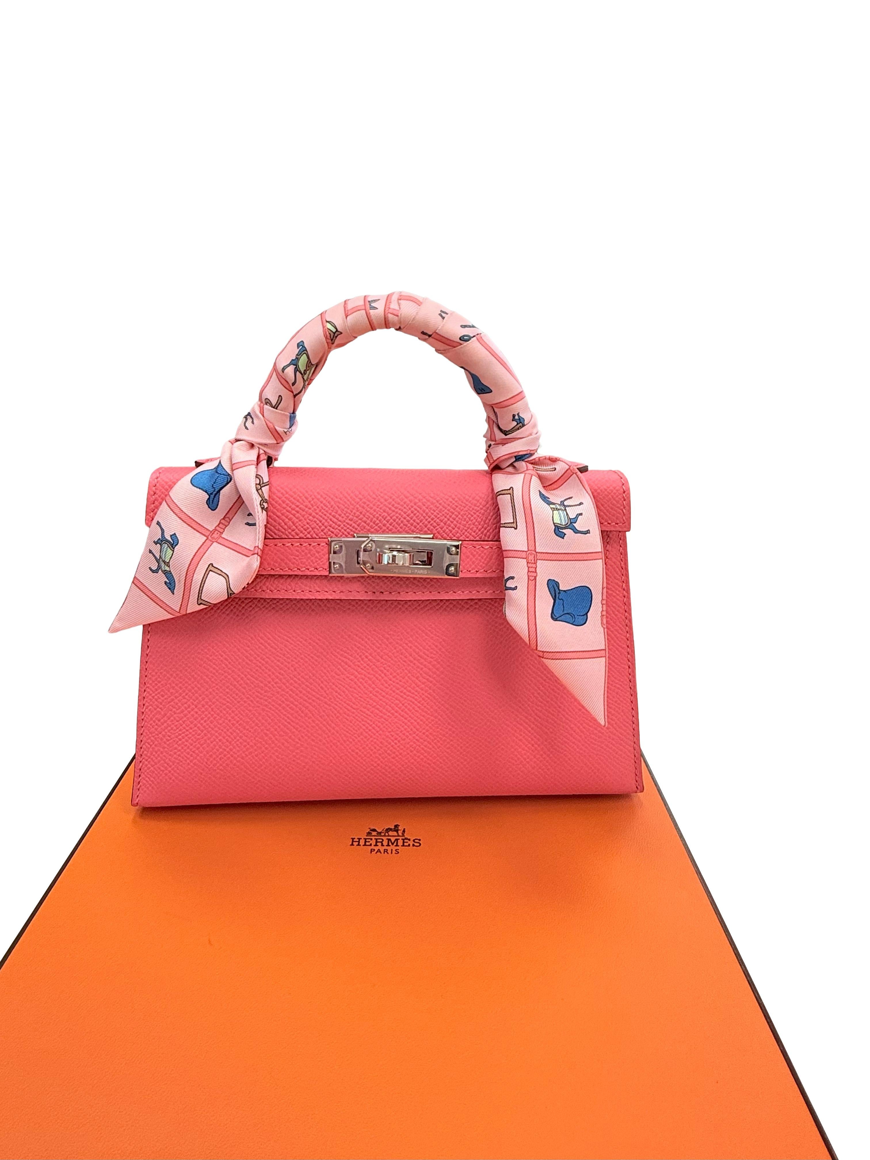 Hermes Mini Kelly Rose Azalee in pelle Epsom con hardware Palladium In condizioni Nuovo in vendita a Aventura, FL