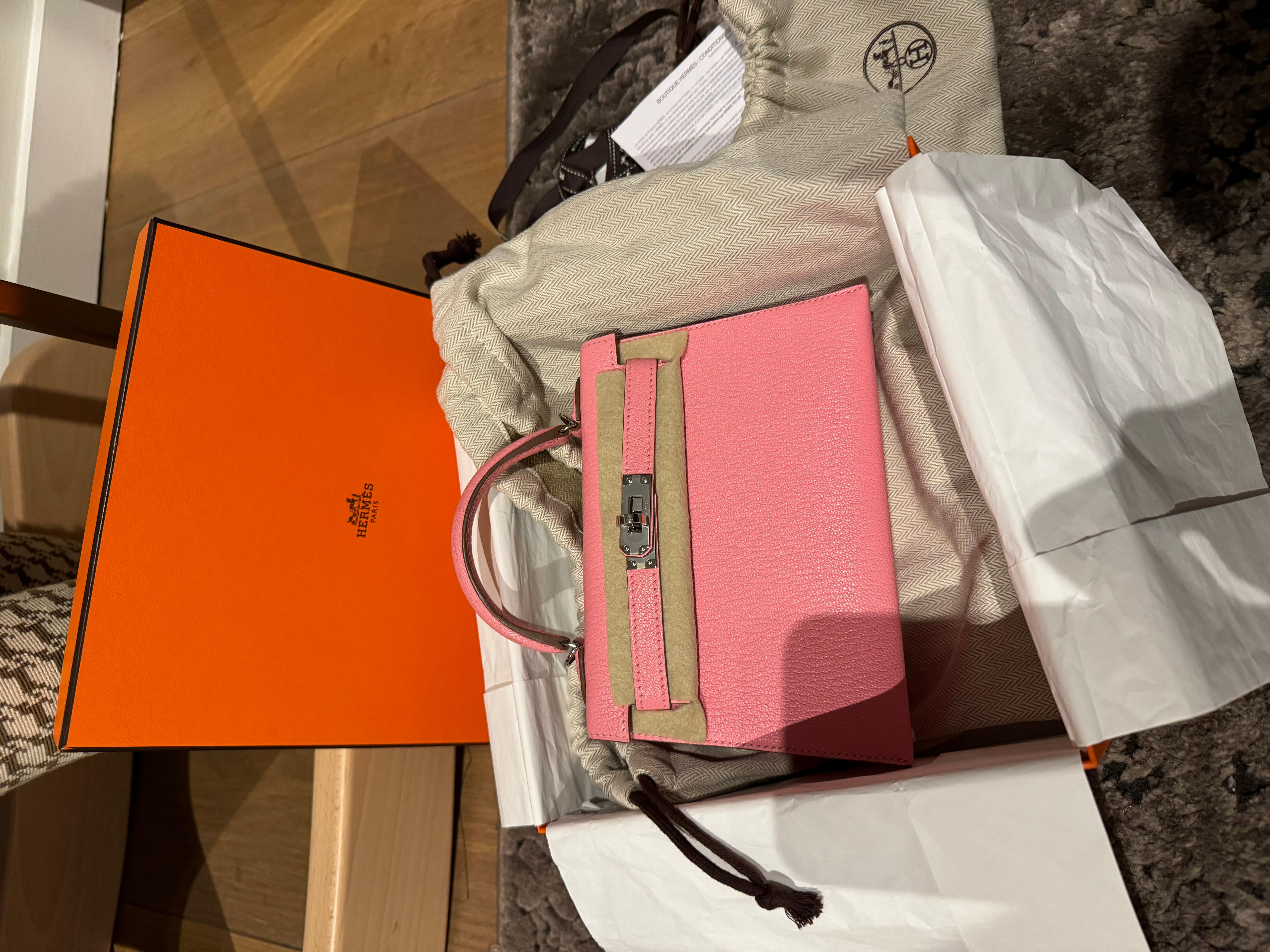 Hermes Mini Kelly Rose Konfetti im Zustand „Hervorragend“ im Angebot in London, England