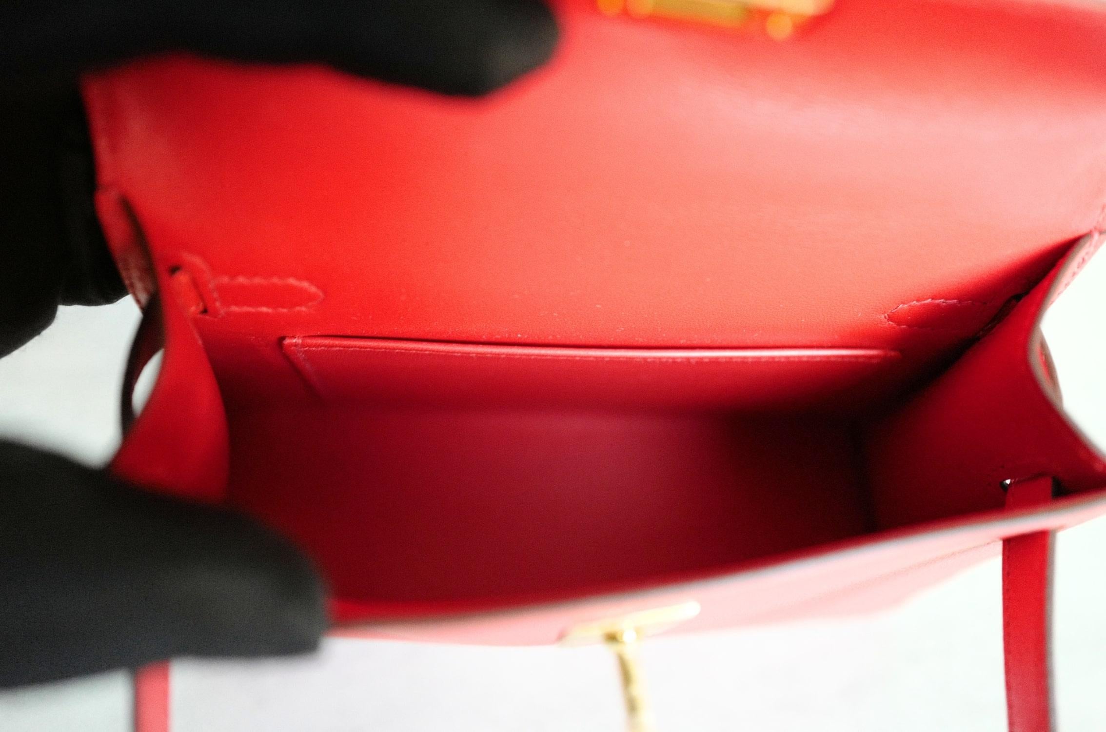 Hermès Mini Kelly Rouge De Coeur Madame Cuir Or Hardware Stamp K en vente 3