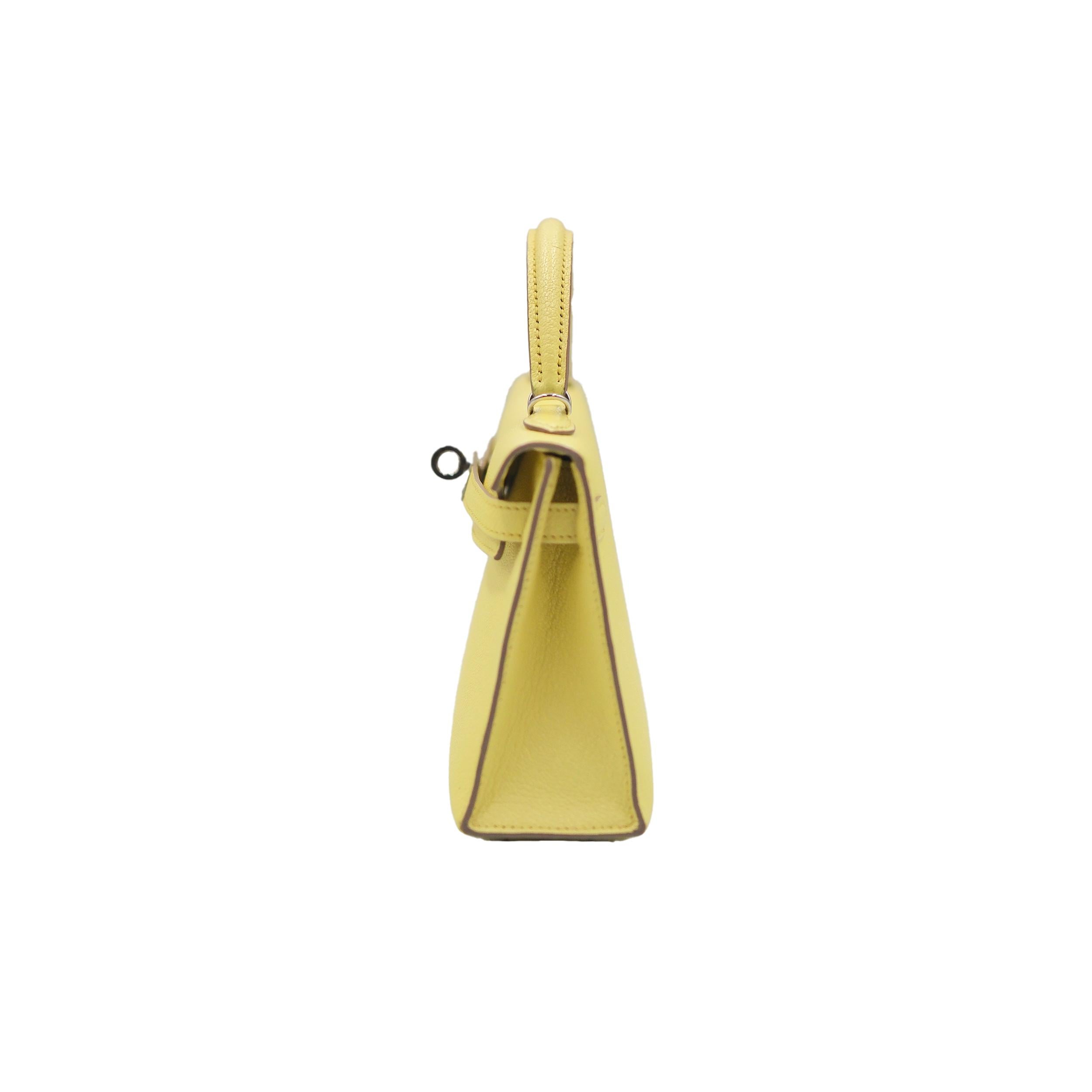 Hermes Mini Kelly Sellier 20 Limoncello Chevre Palladium Hardware 2023 Excellent état - En vente à North Miami Beach, FL