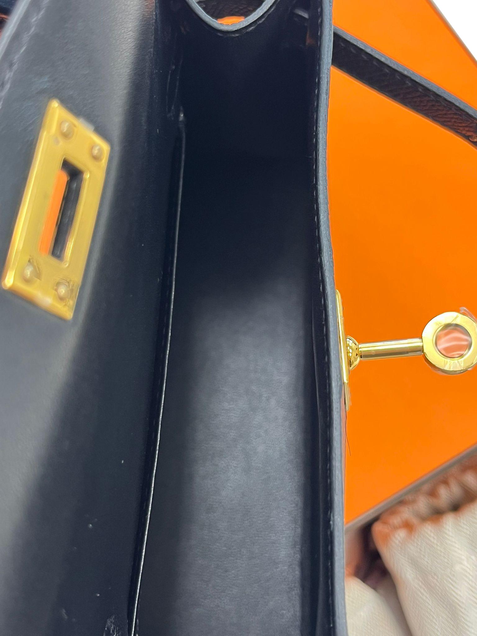 Hermès Mini Kelly Sellier 20 Noir Epsom Leder Gold Hardware Handtasche im Angebot 7