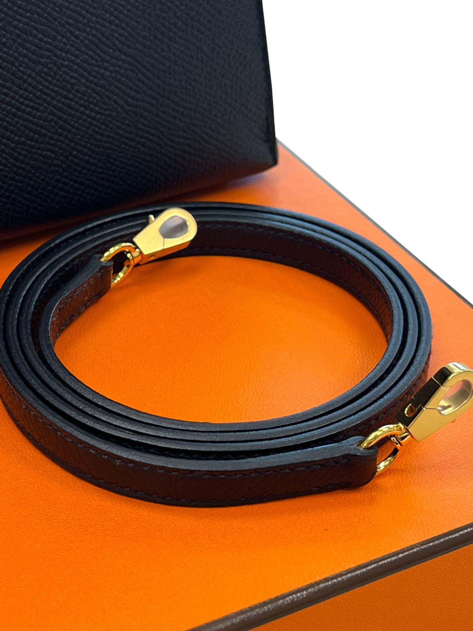 Hermès Mini Kelly Sellier 20 Noir Epsom Leder Gold Hardware Handtasche im Angebot 9