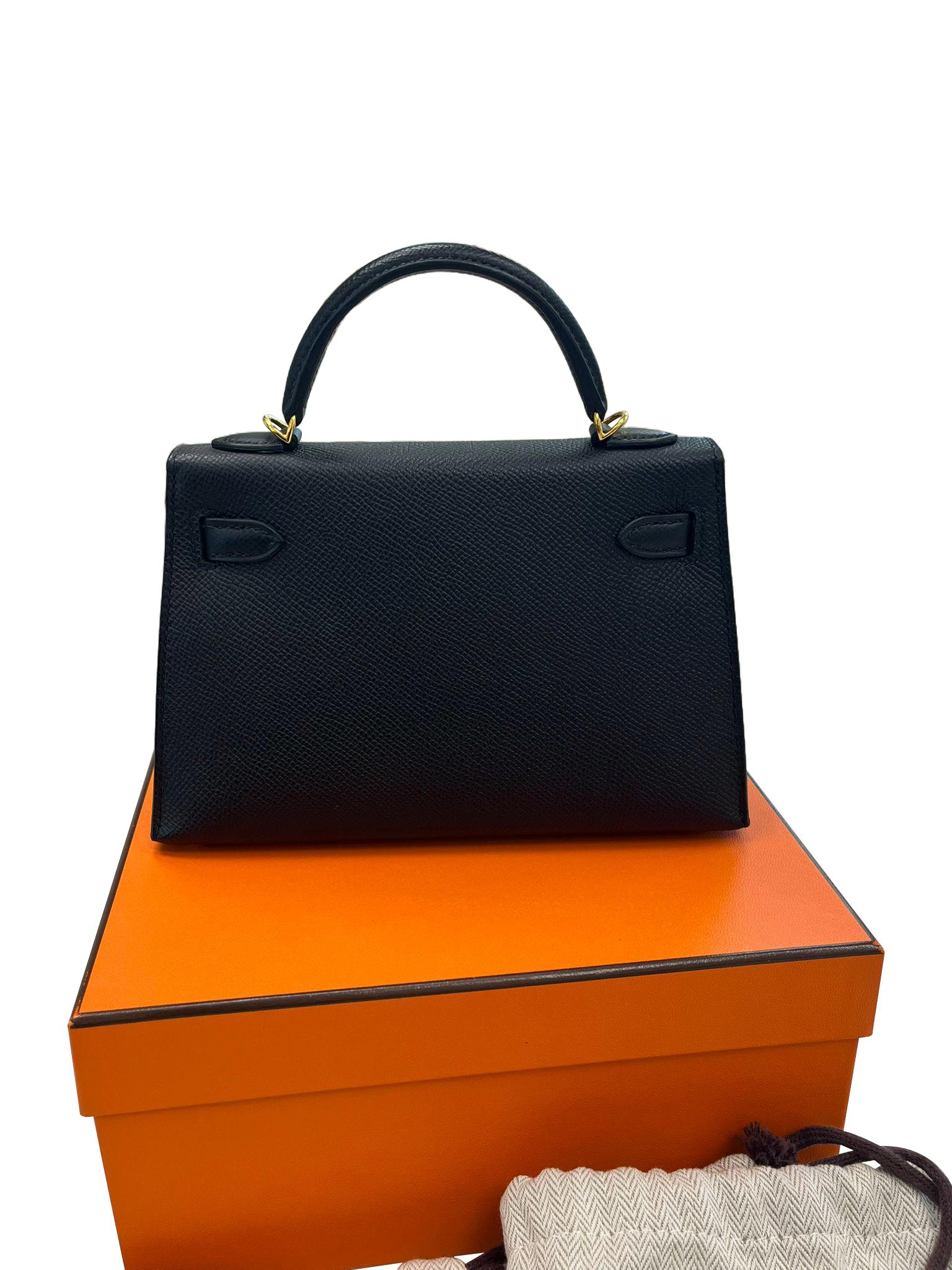 Hermès Mini Kelly Sellier 20 Noir Epsom Leder Gold Hardware Handtasche im Angebot 12