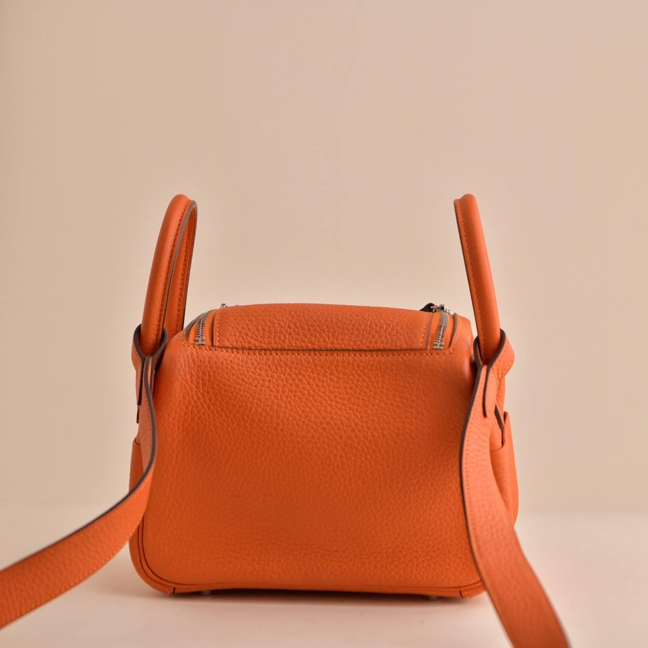 Hermès Mini Lindy 20 Orange Clemence Leather Palladium Hardware For Sale 1