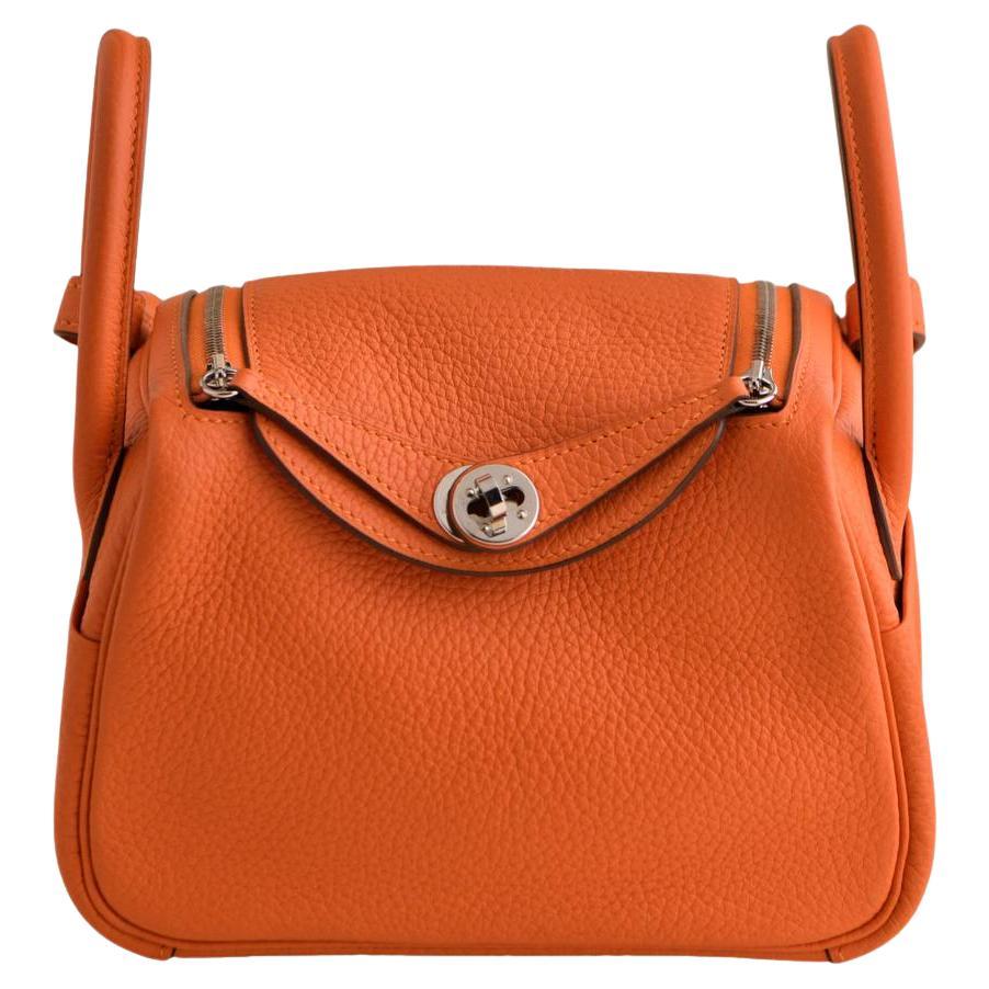 Hermès Mini Lindy 20 Orange Clemence Leather Palladium Hardware For Sale