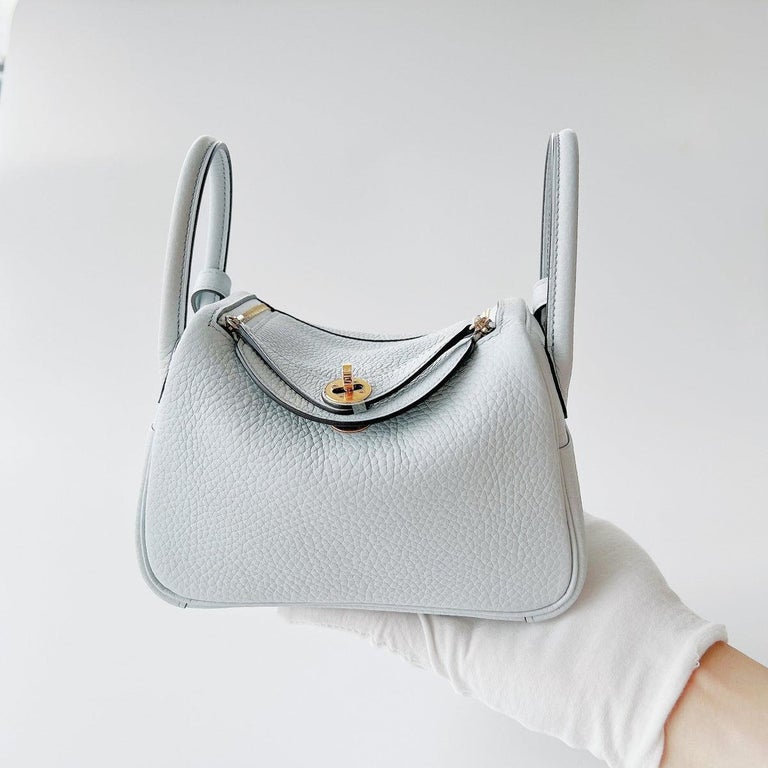 Hermès Mini Lindy Bag In Clemence Leather Pale Blue  In New Condition In London, GB