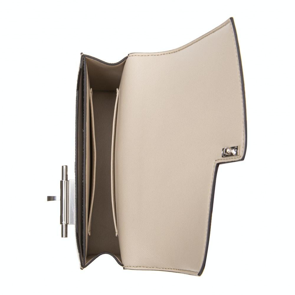 Hermès mini verrou lizard chain shoulder bag
Measurements:
width 14 cm
height 17 cm
depth 4 cm