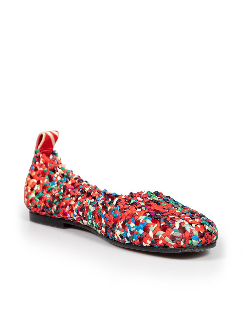 CONDITION is Very good. Minimal wear to flats is evident. Small abrasions to the tip of both soles. Light marks to the front left side of the right shoe and a loose end on the weave to the front of the right shoe on this used Hermès designer resale