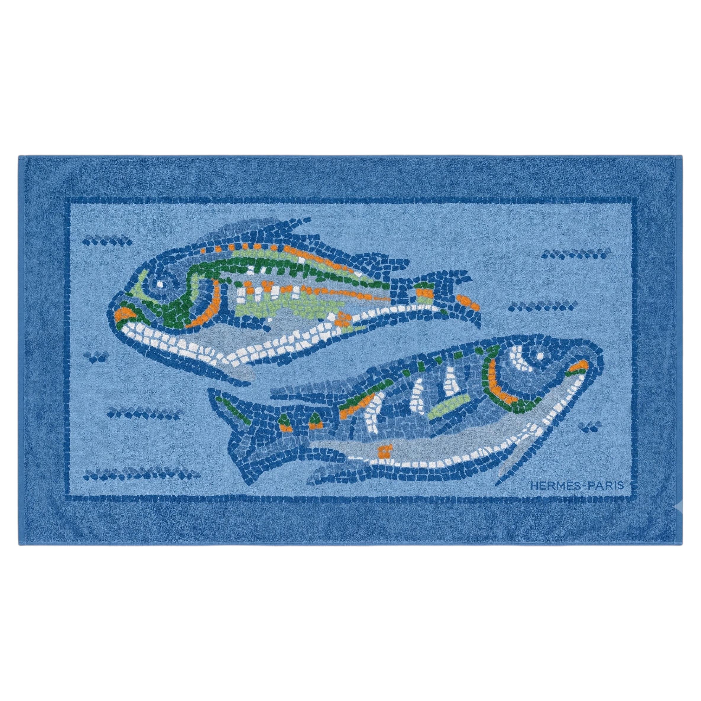 Serviette de plage en éponge « Mosaic Fishes » d'Hermès