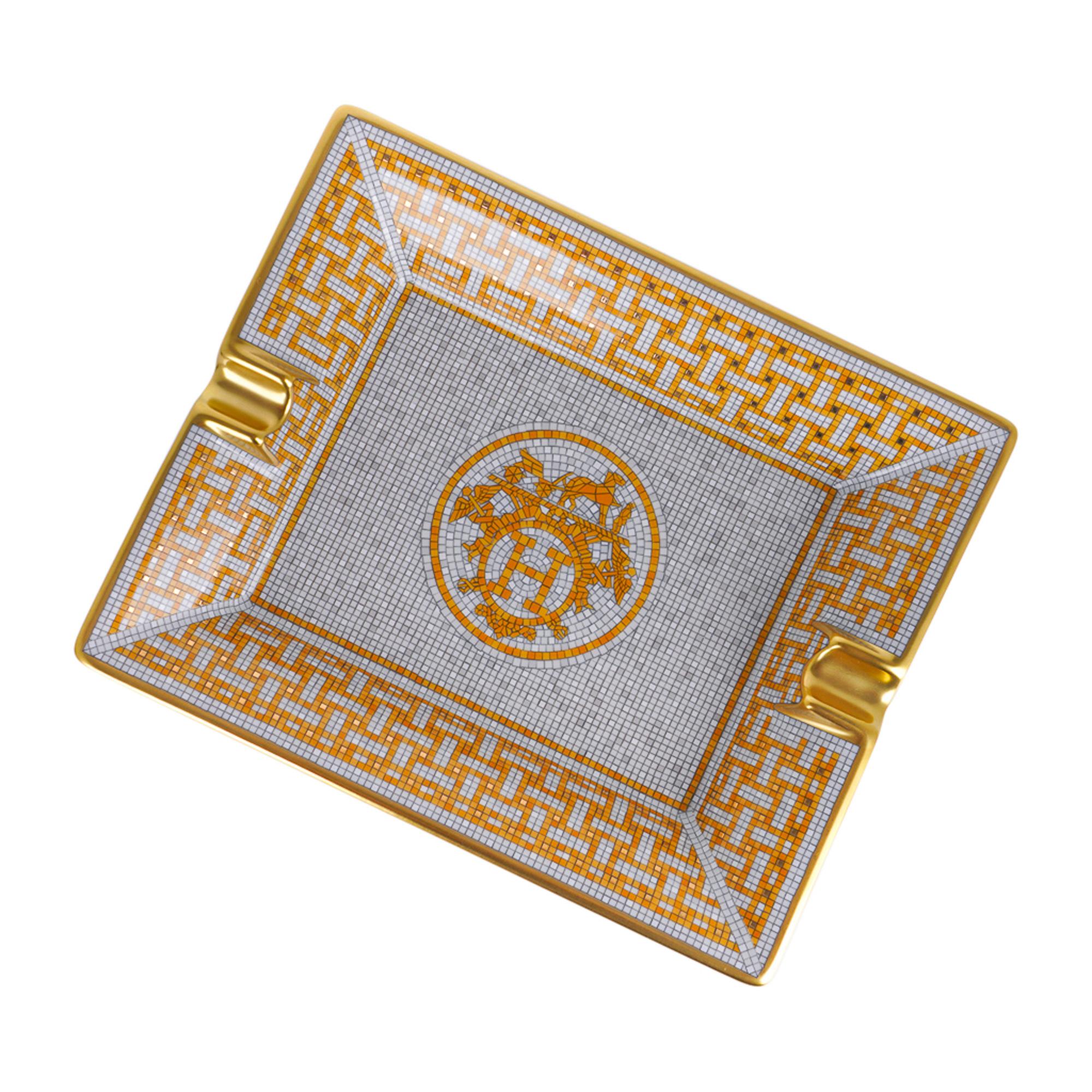 Hermes Mosaique Au 24 Gold Ashtray Limoges Porcelain Tray New w/Box In New Condition In Miami, FL