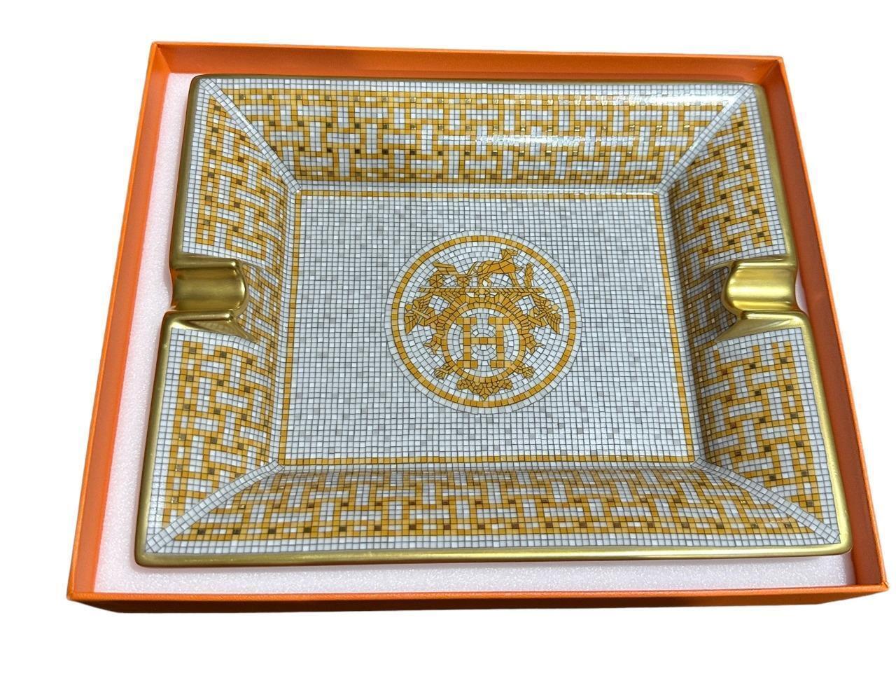 Hermès Mosaique au 24 Gold Ashtray Porcelain In New Condition In West Chester, PA