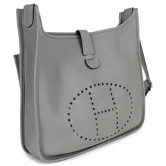 HERMES Mouette grey Clemence leather EVELYNE 33 Crossbody Bag Phw