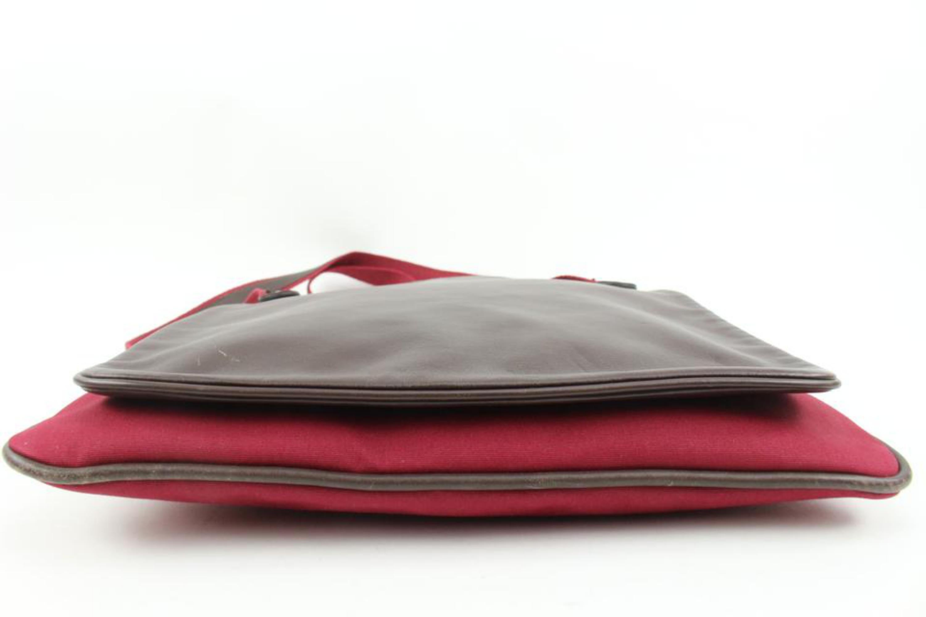 Hermès Mrs. Hippie Bicolor Burgundy Shoulder Bag 14h222s For Sale 2