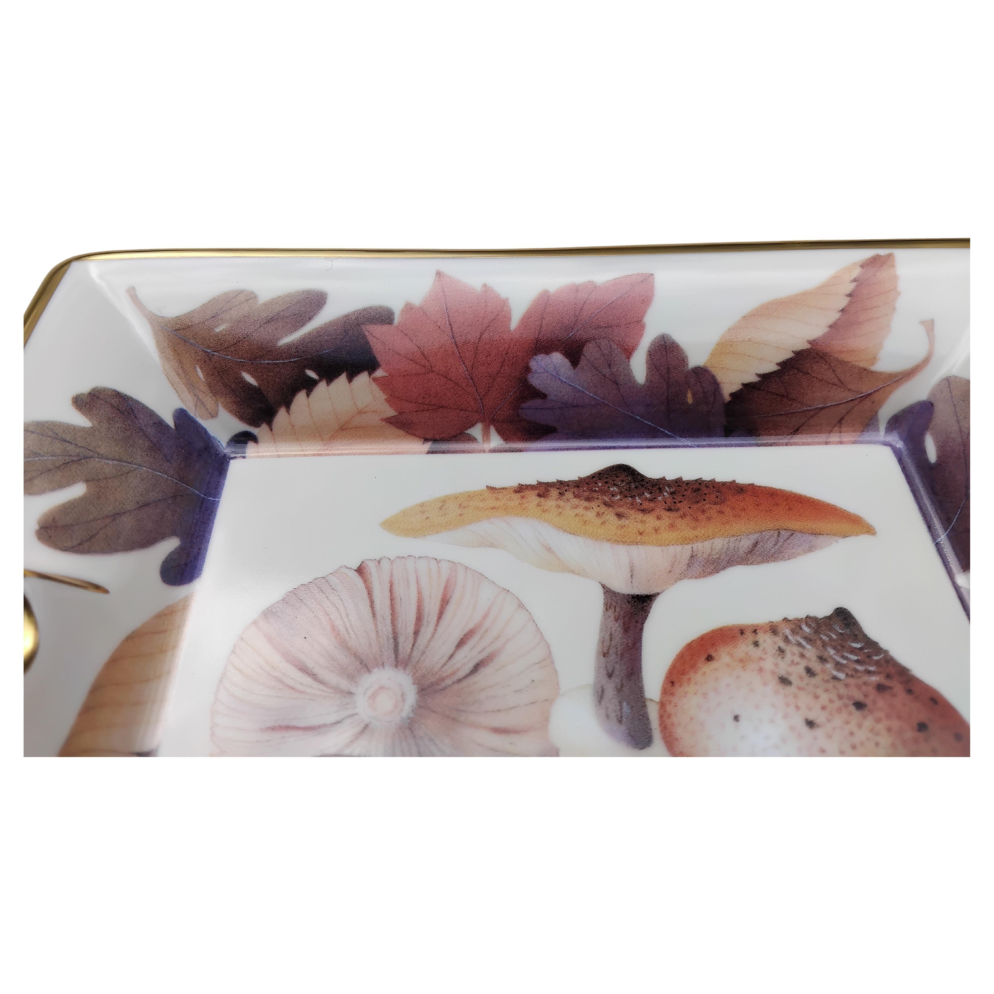 Hermès Pilze Herbst Print Zigarren Aschenbecher ändern Tablett Porzellan Gold im Angebot 6