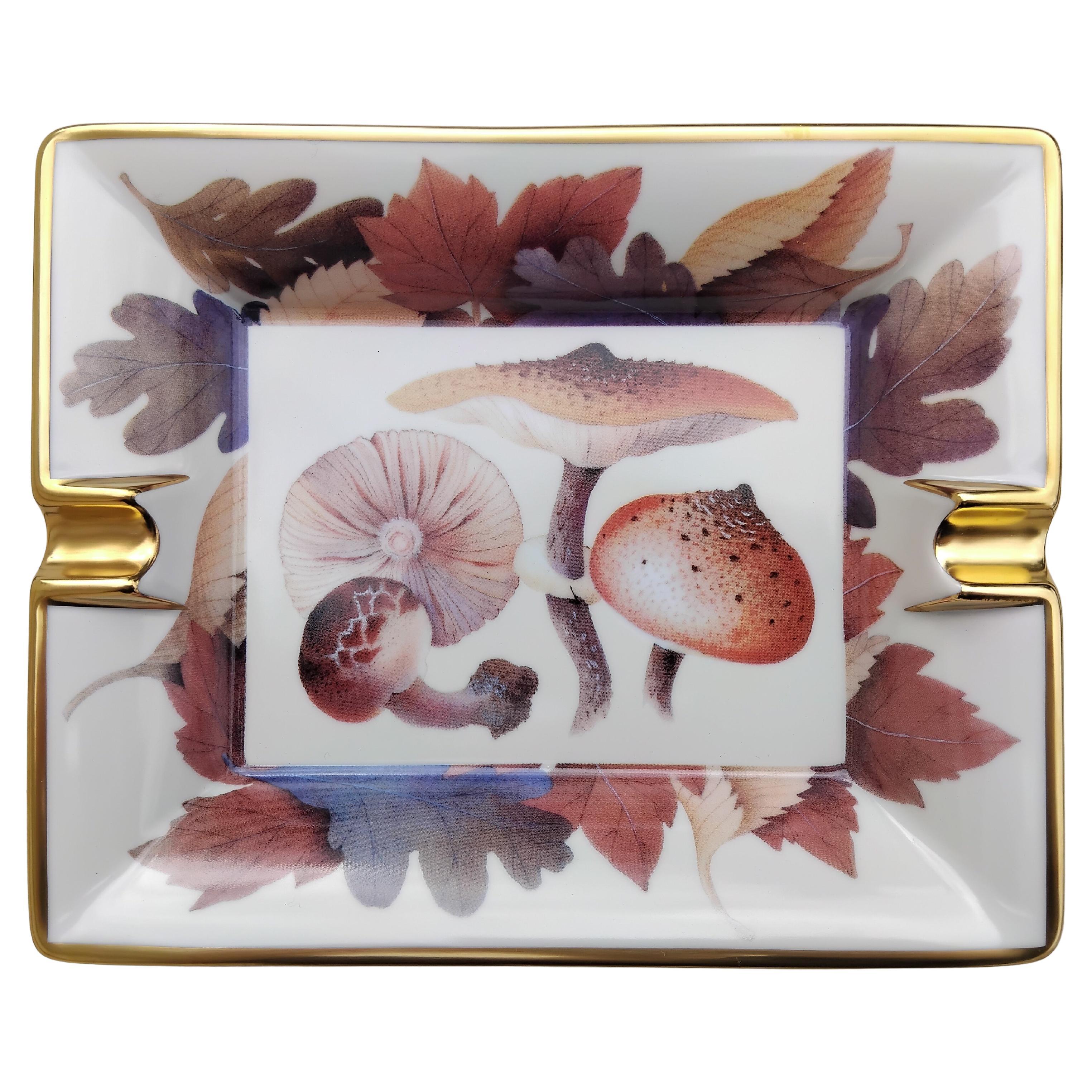 Hermès Cendrier Cigarette Cendrier Cendrier Cigarette Cigarette Cigarette Cigarette Cigarette Cigarette Cigarette Porcelaine Or