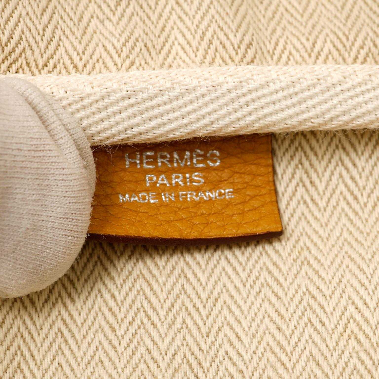 Hermès Mustard Clemence 35 cm Victoria II Bag  In Good Condition For Sale In Palm Beach, FL