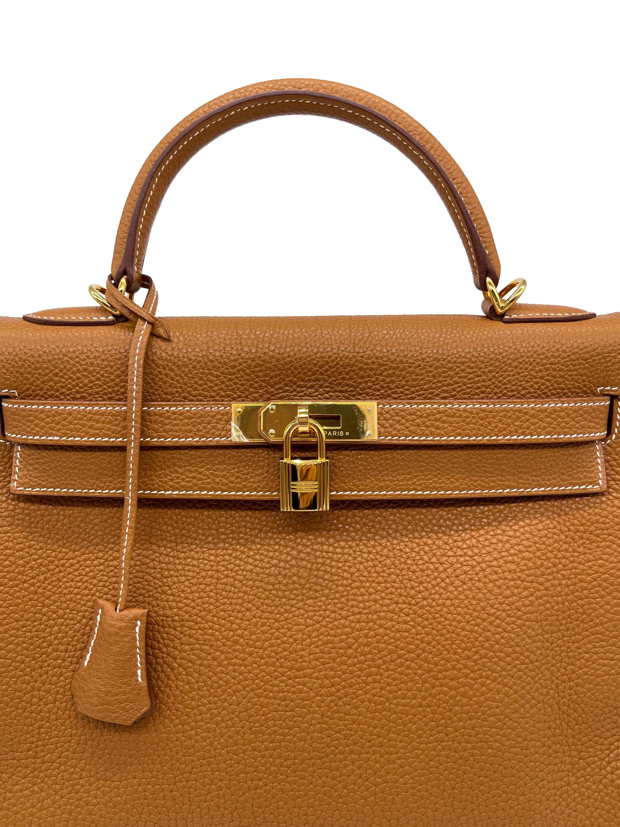 Hermès Natural Clemence Retourne Kelly Handbag with Gold Hardware 32cm, 2007. 11